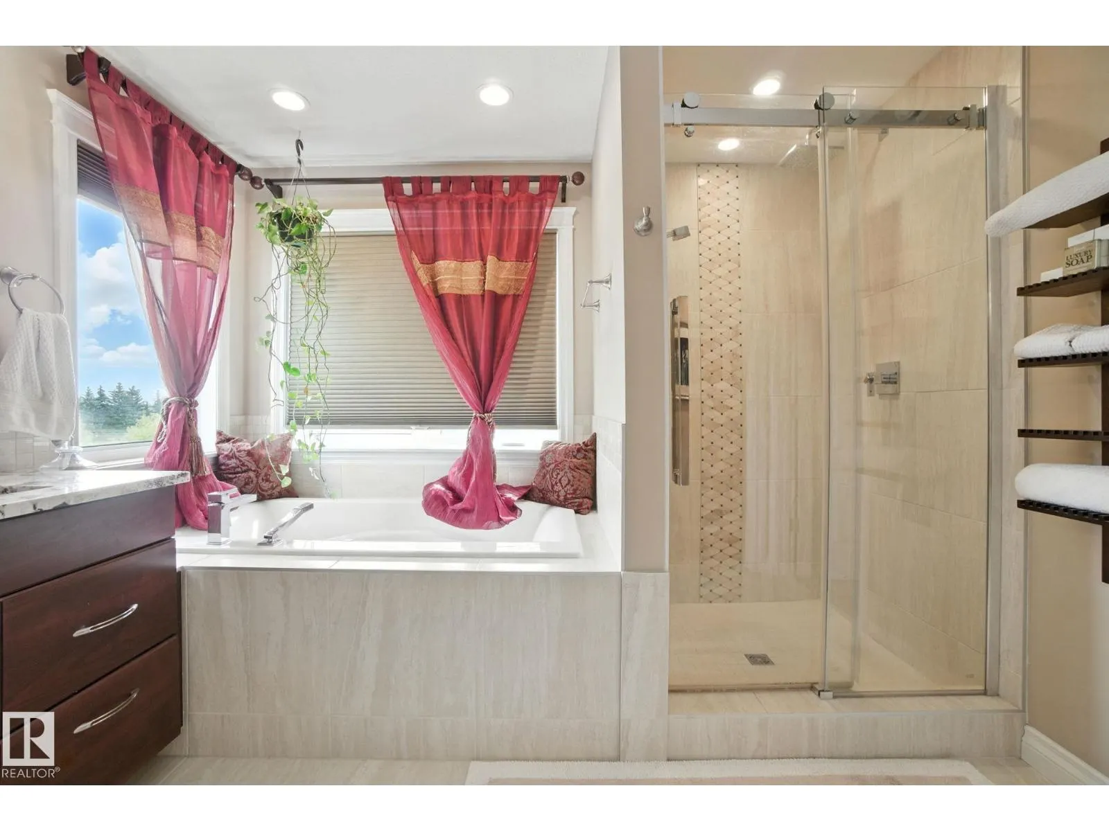 #13 52320 RGE ROAD 231