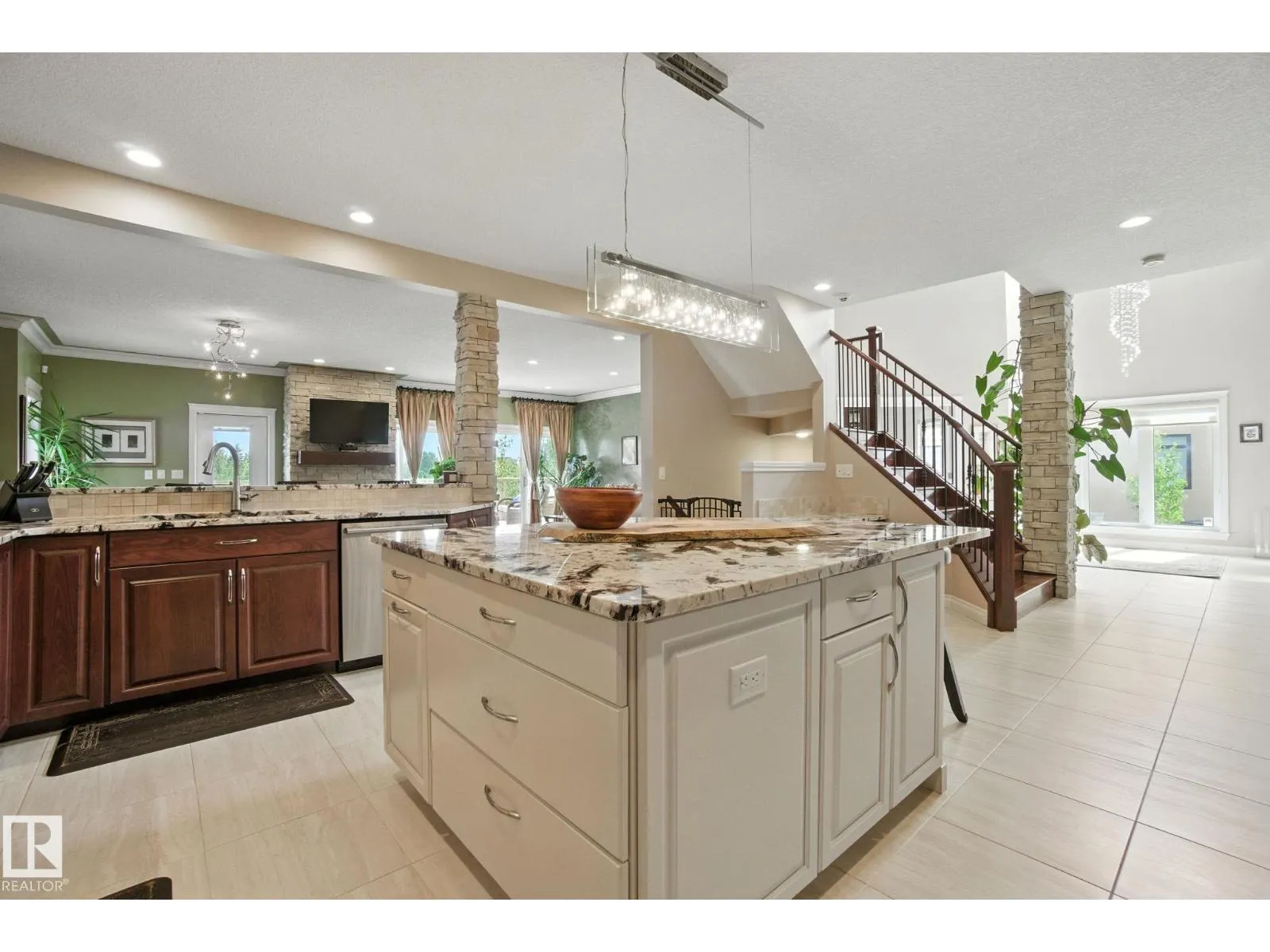#13 52320 RGE ROAD 231