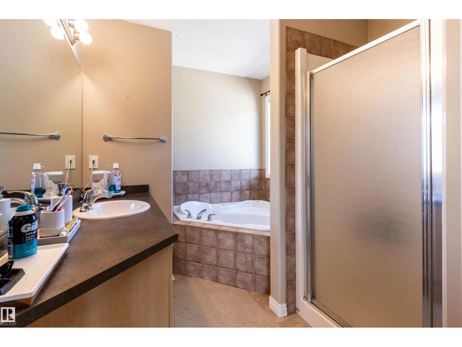 18 GRAYRIDGE BA
