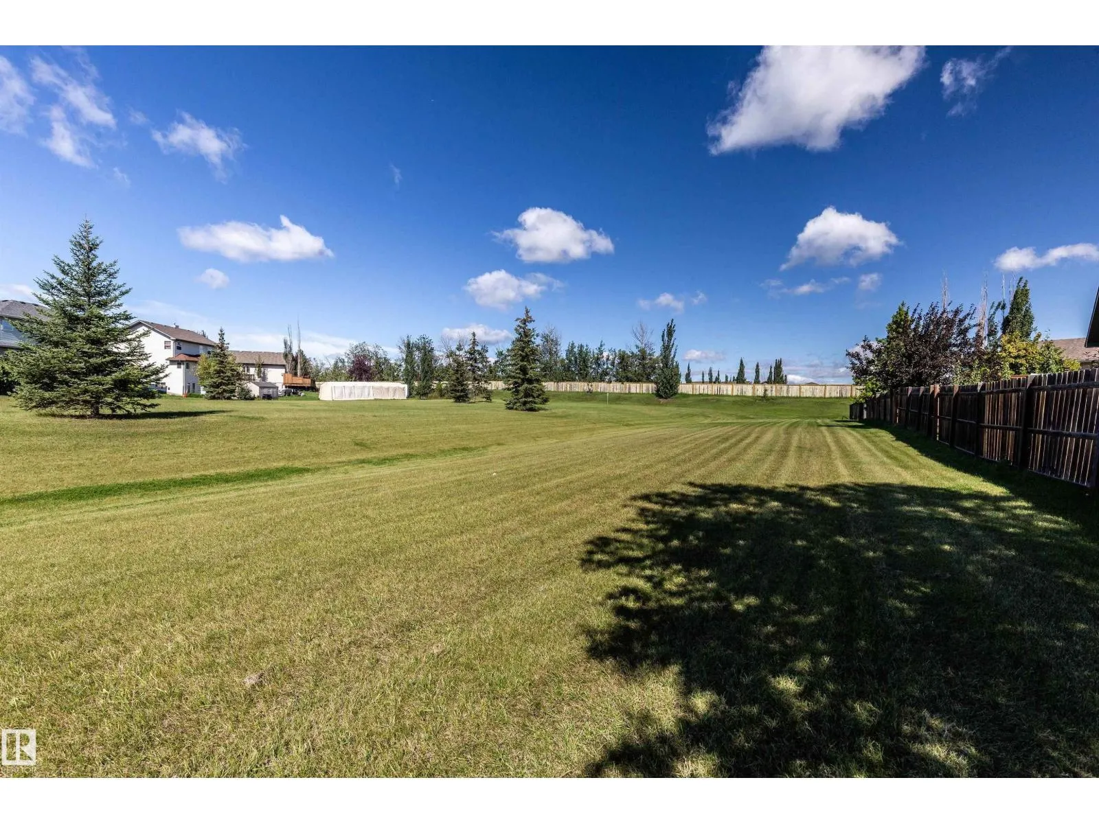 18 GRAYRIDGE BA