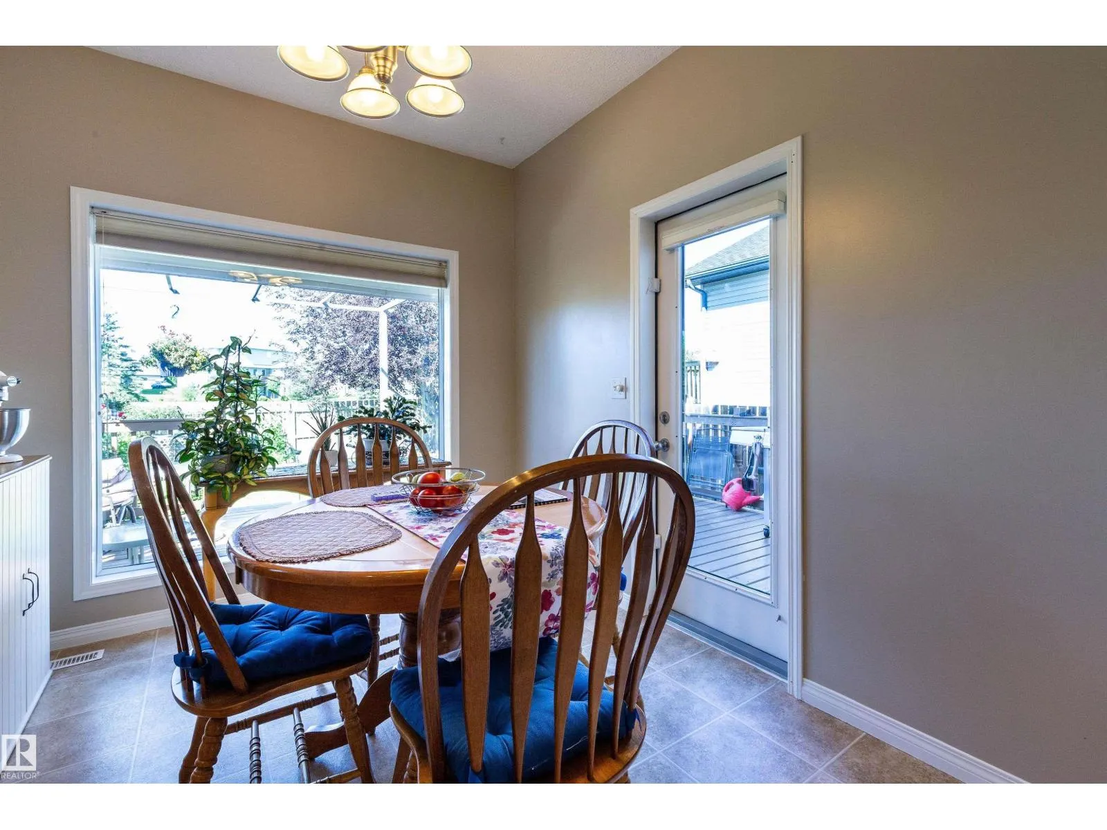 18 GRAYRIDGE BA