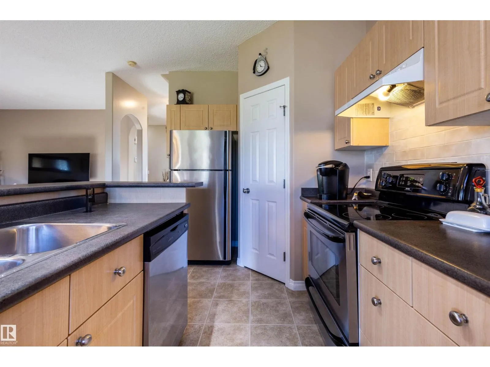 18 GRAYRIDGE BA