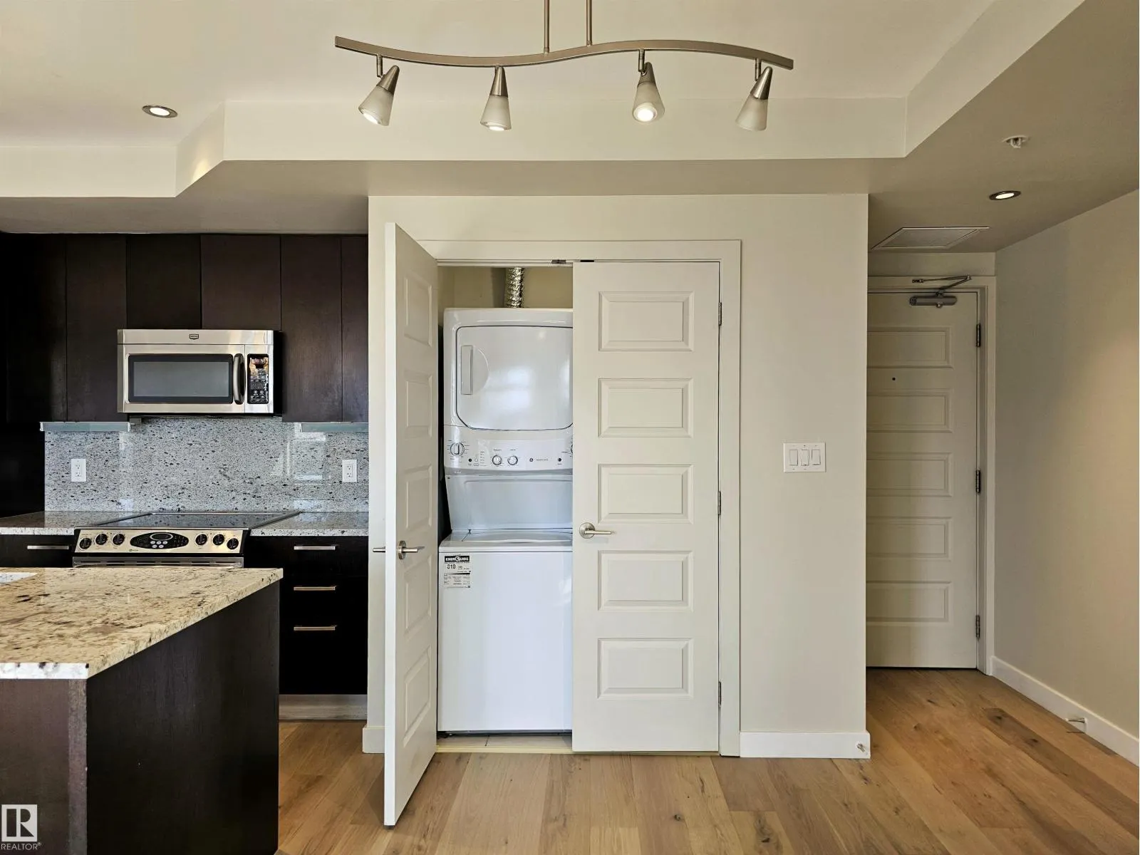 #701 10388 105 ST NW