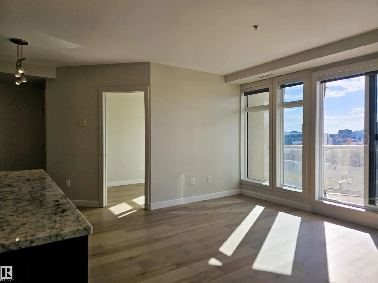 #701 10388 105 ST NW