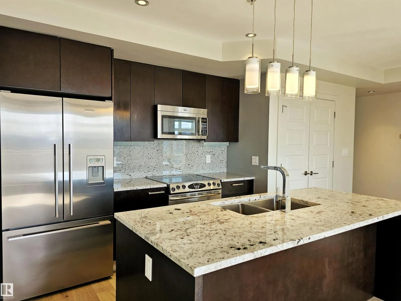 #701 10388 105 ST NW