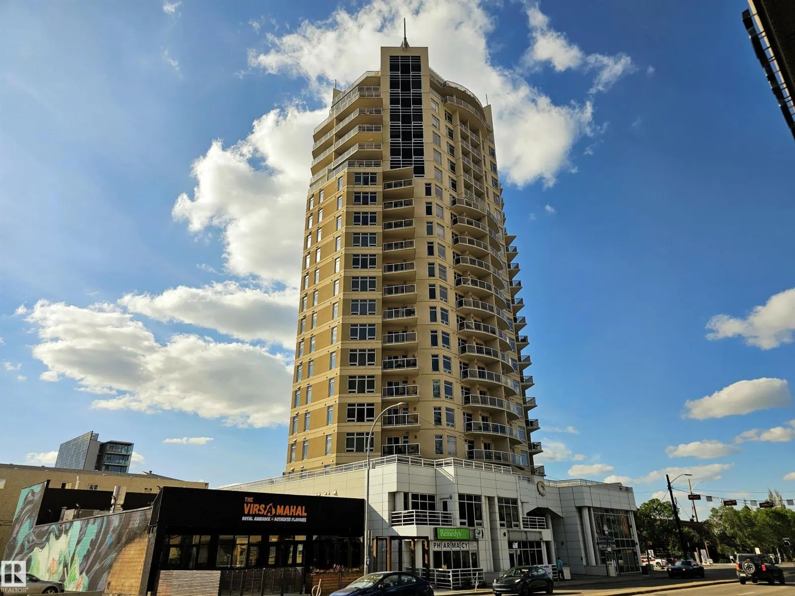 #701 10388 105 ST NW