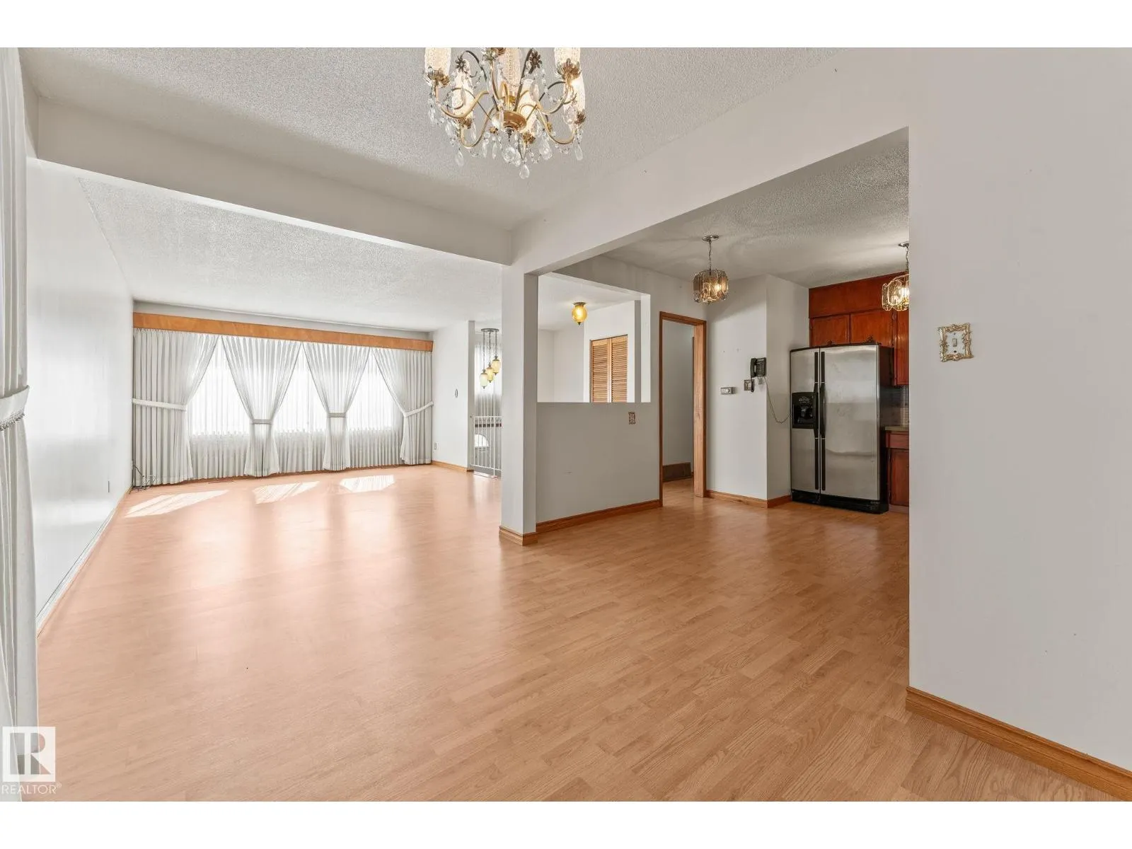 13820 86 ST NW