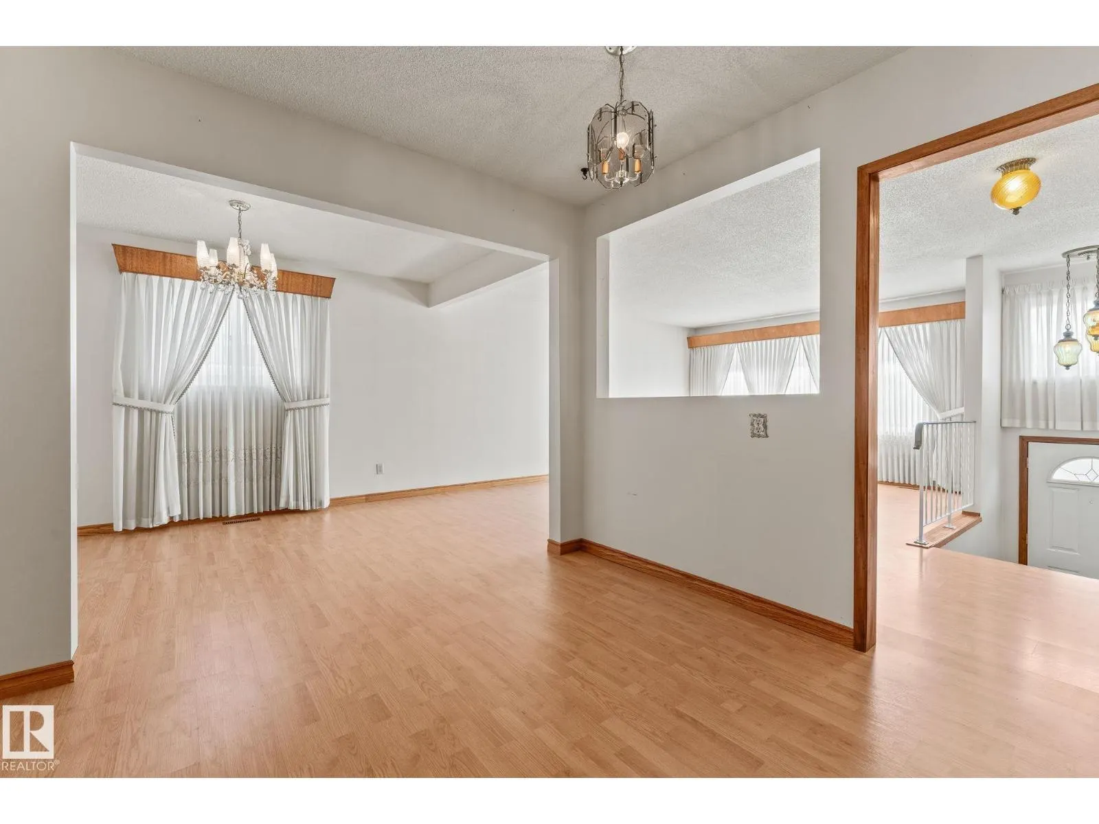 13820 86 ST NW