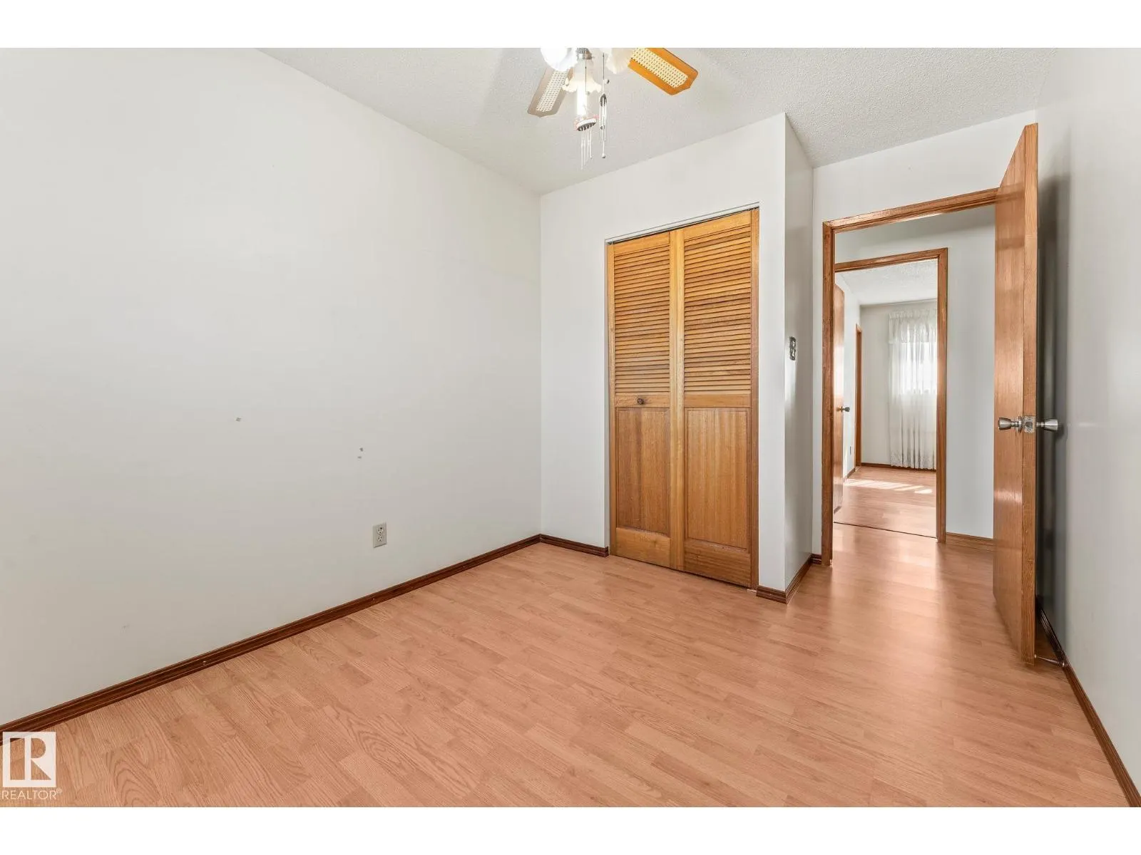 13820 86 ST NW