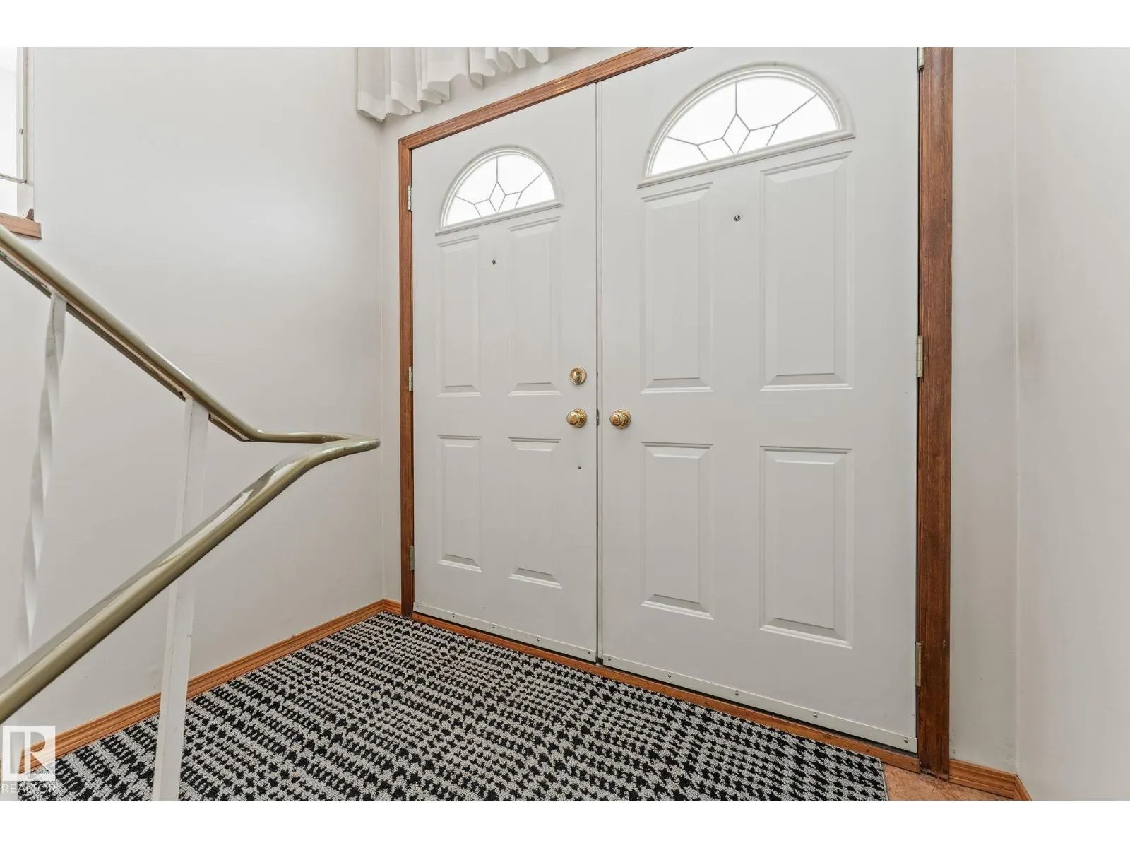 13820 86 ST NW