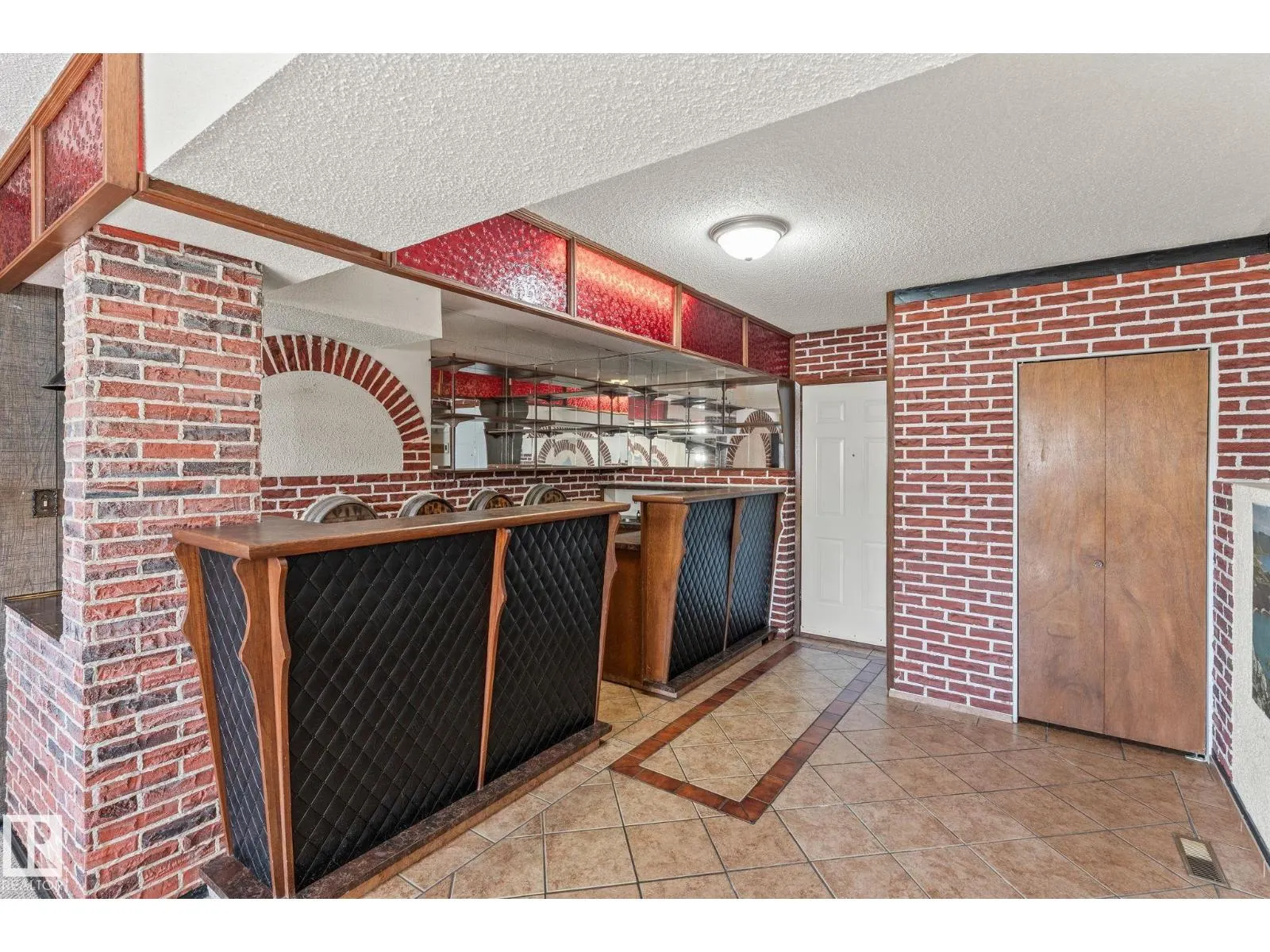 13820 86 ST NW