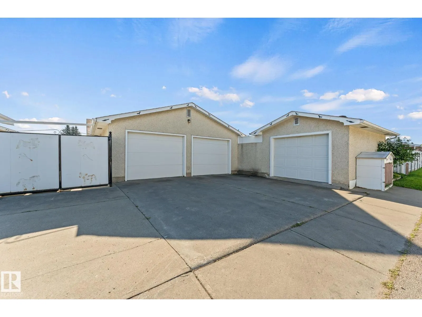 13820 86 ST NW