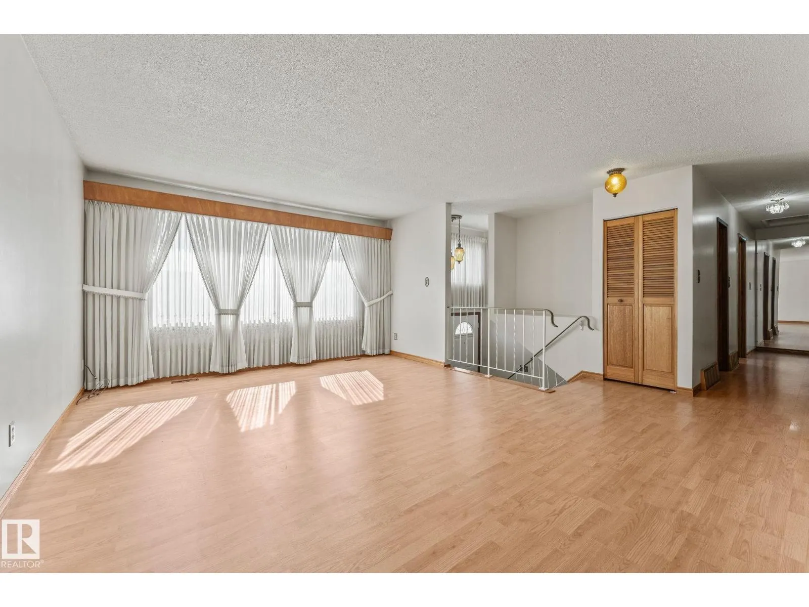 13820 86 ST NW