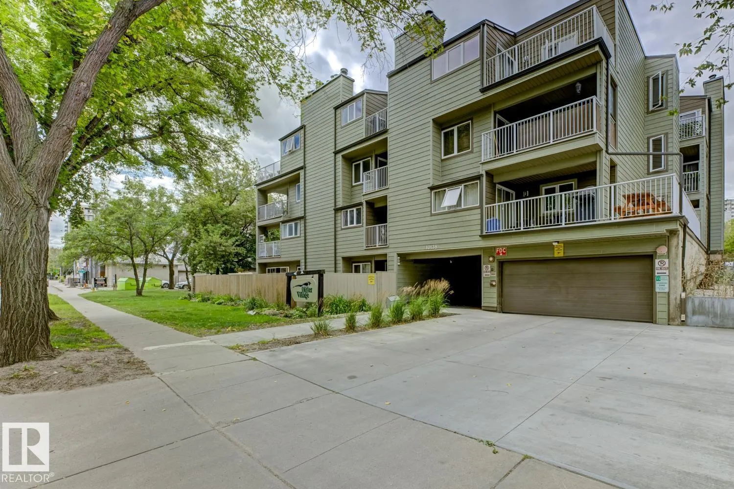 #301 10138 116 ST NW