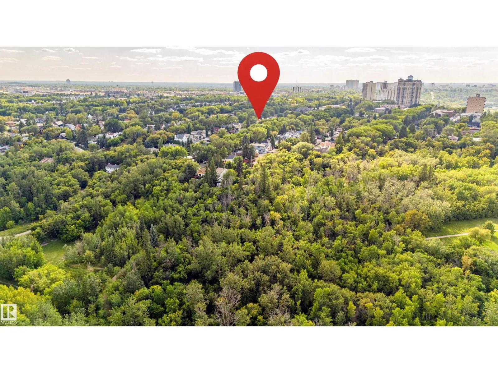 9806 88 AV NW