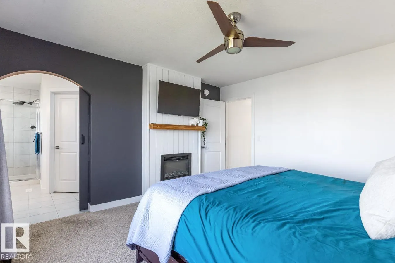 1640 25 ST NW