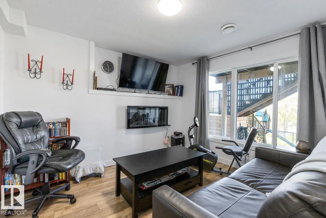 1640 25 ST NW