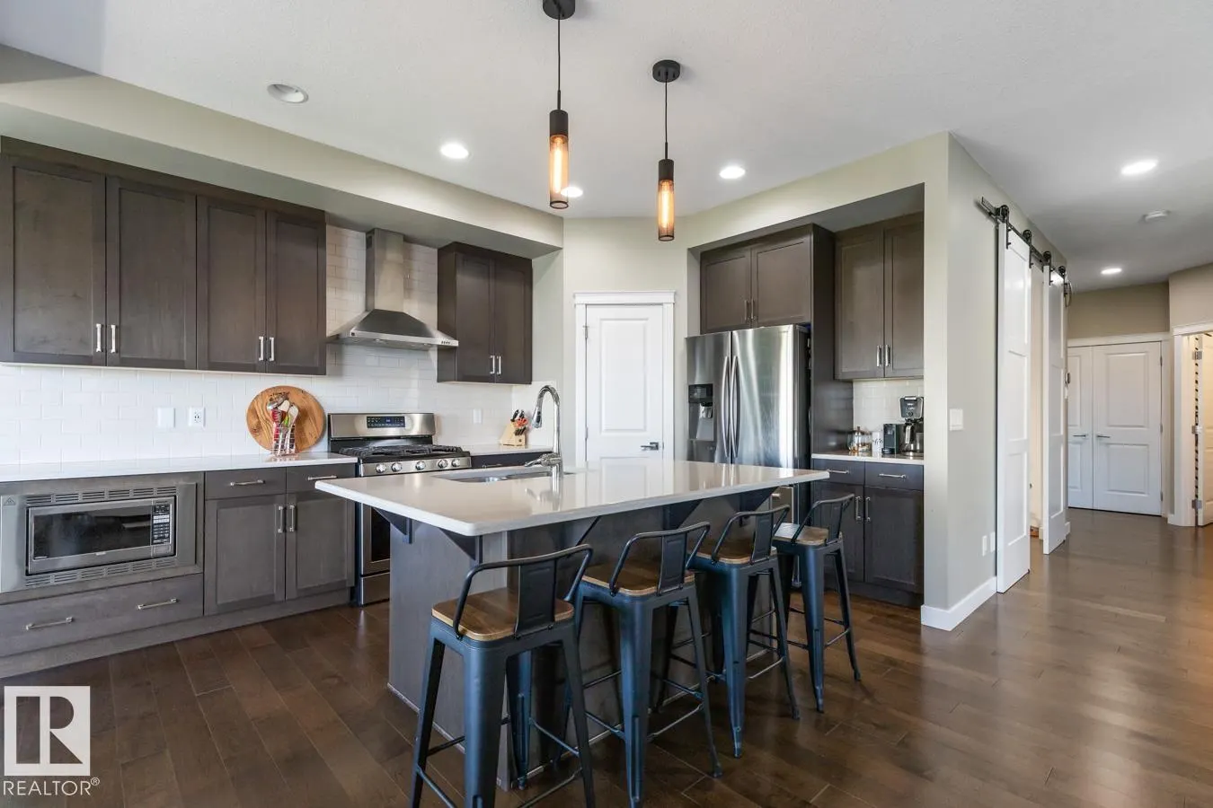 1640 25 ST NW
