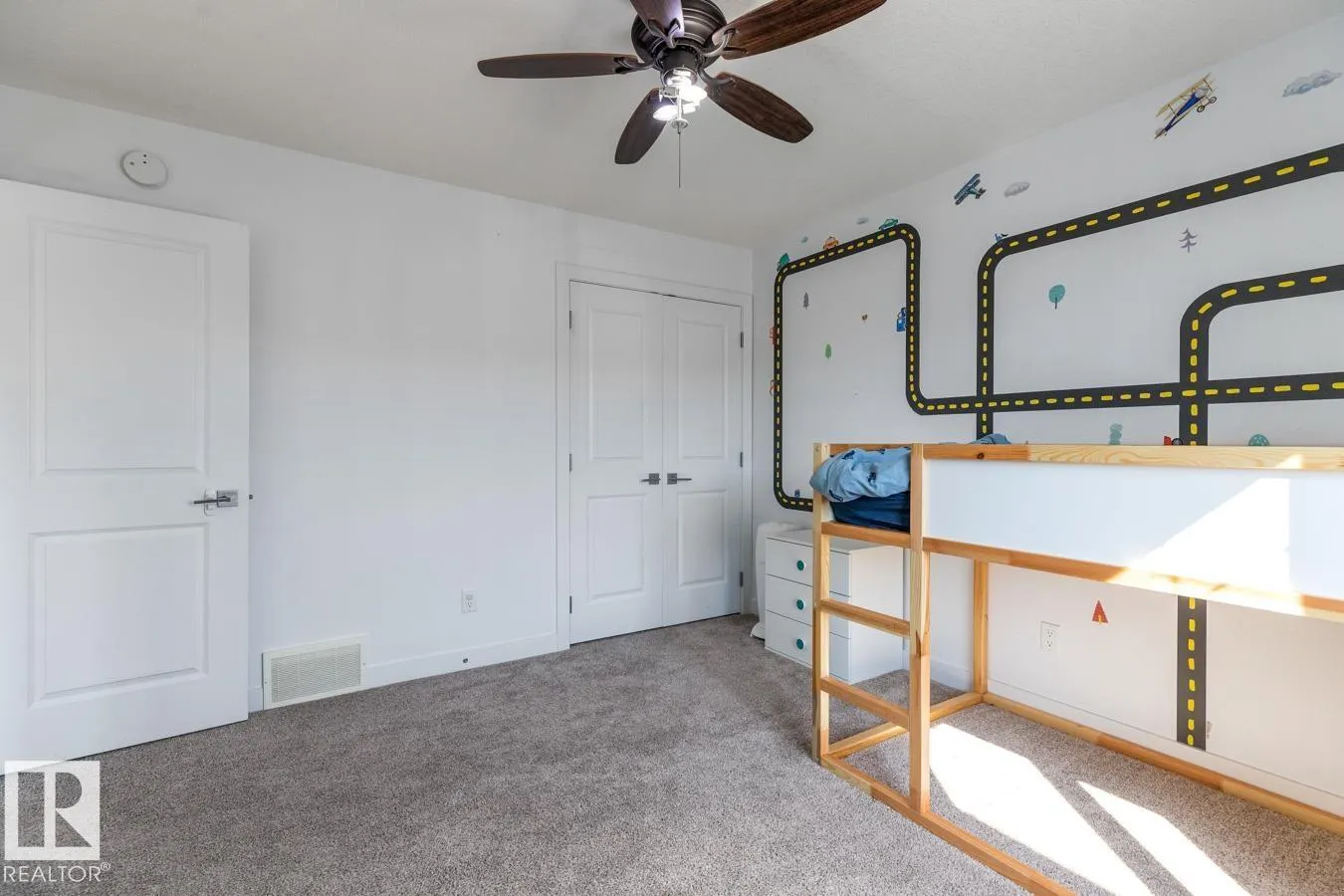 1640 25 ST NW