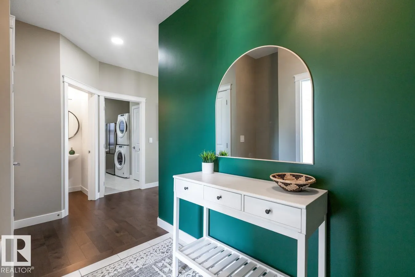 1640 25 ST NW