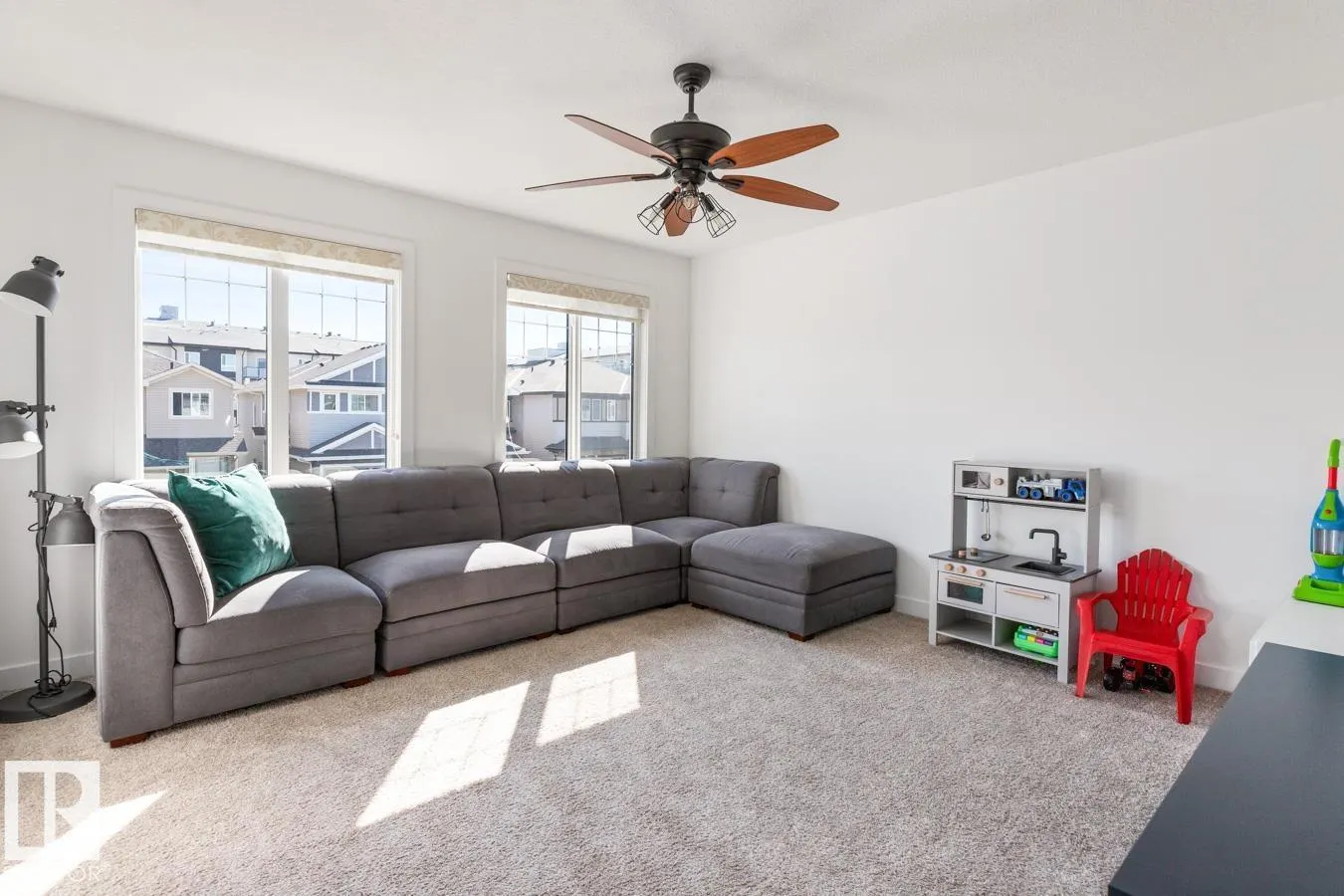 1640 25 ST NW