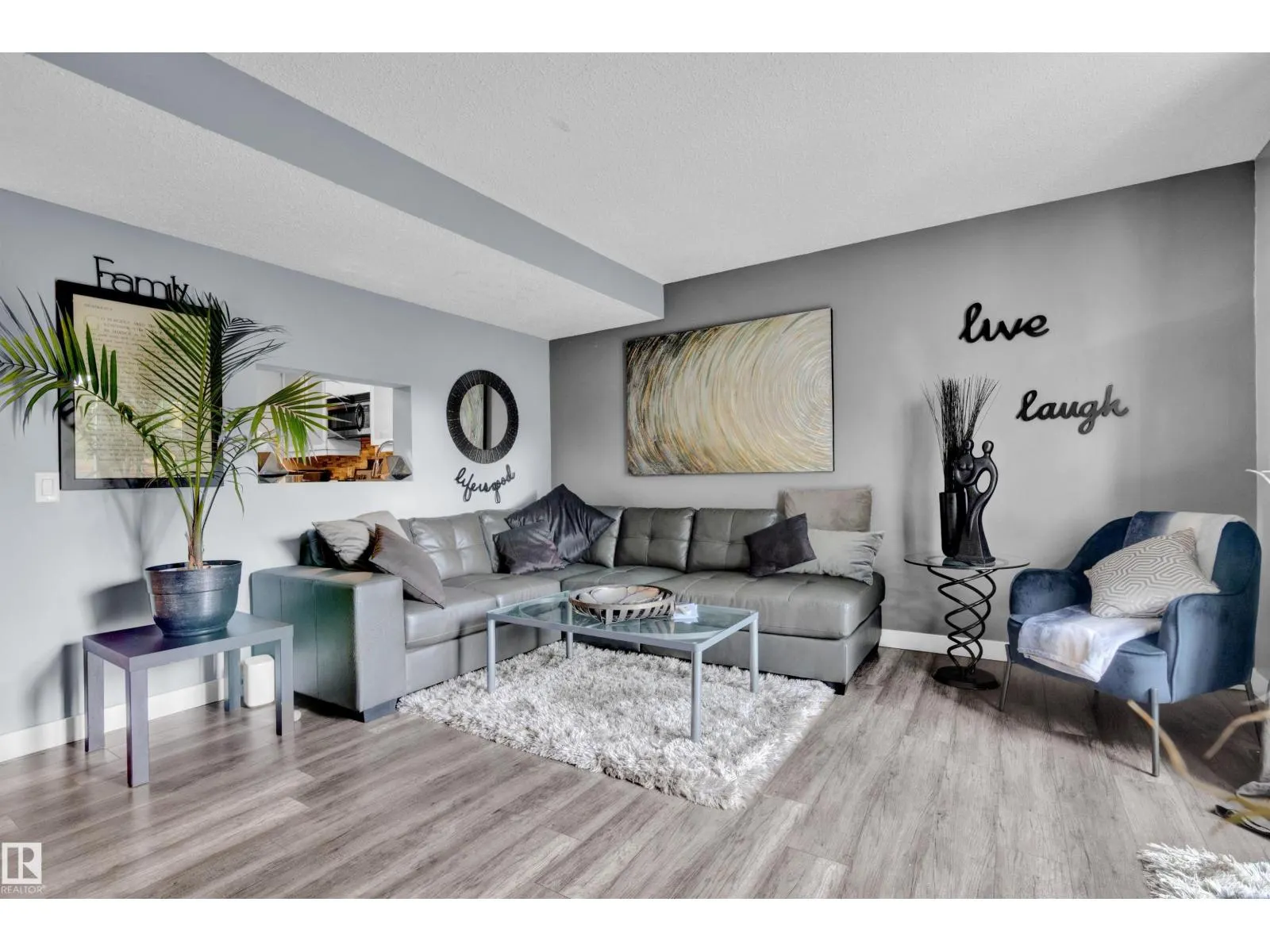 3279 139 AV NW