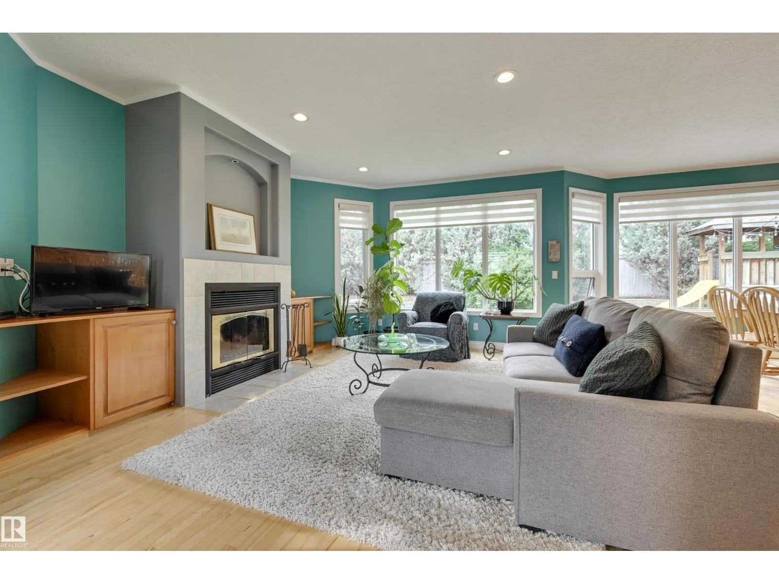 81 DECHENE RD NW