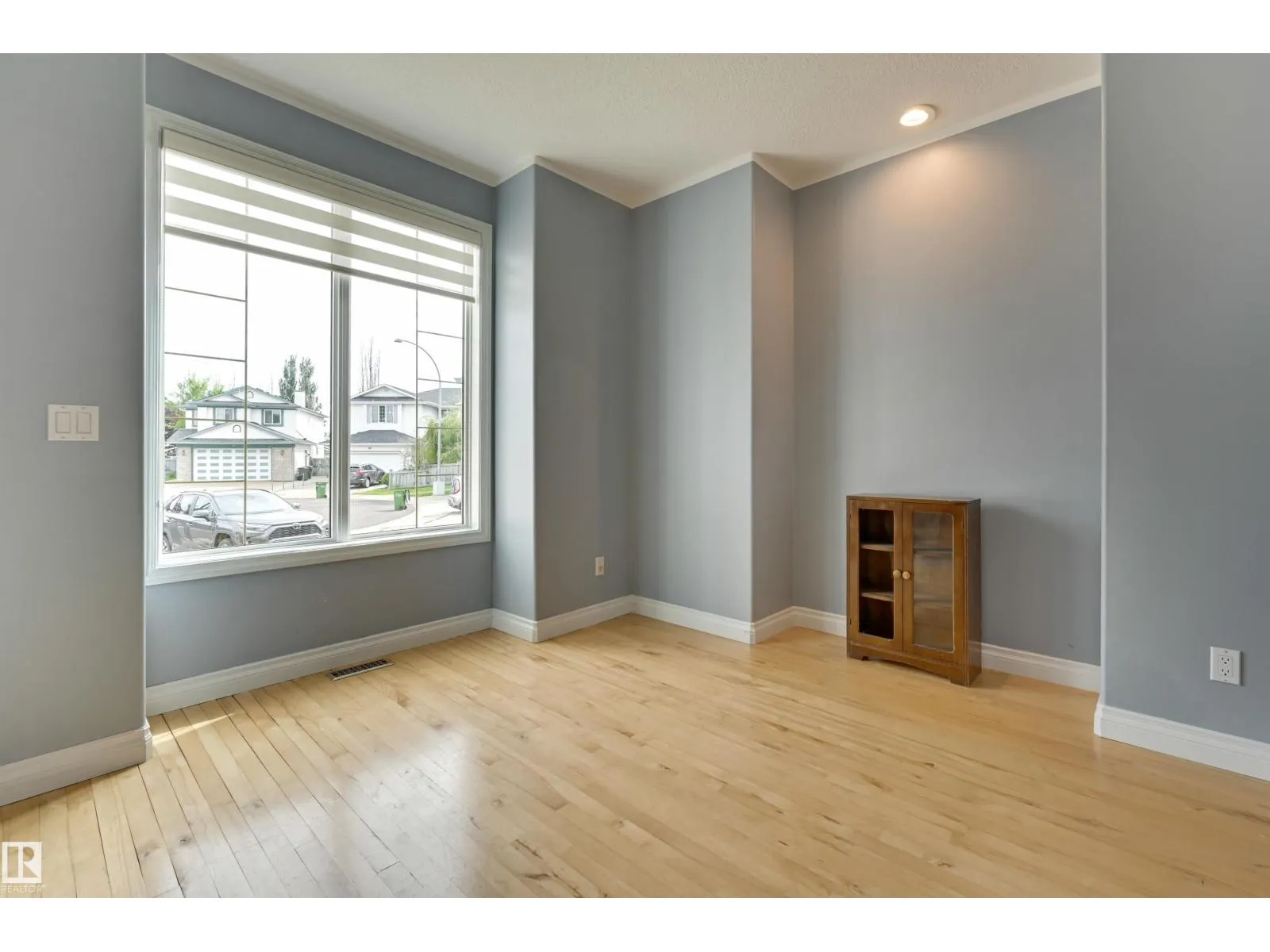 81 DECHENE RD NW