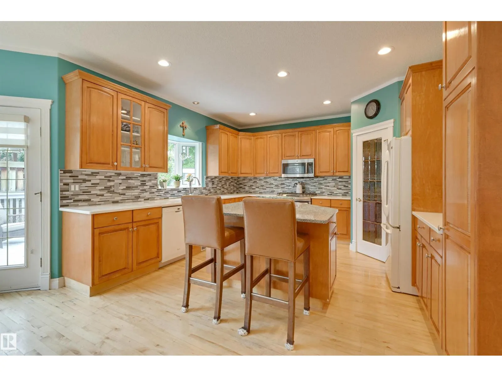 81 DECHENE RD NW