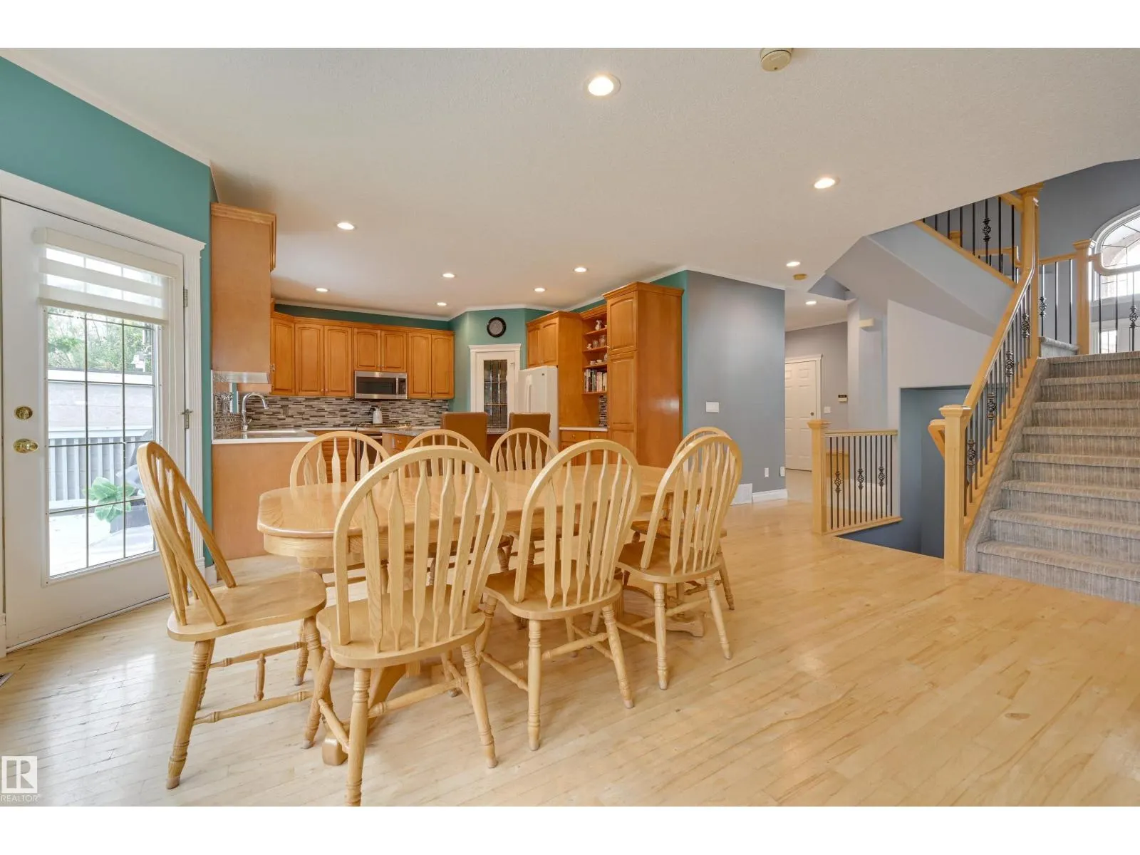 81 DECHENE RD NW