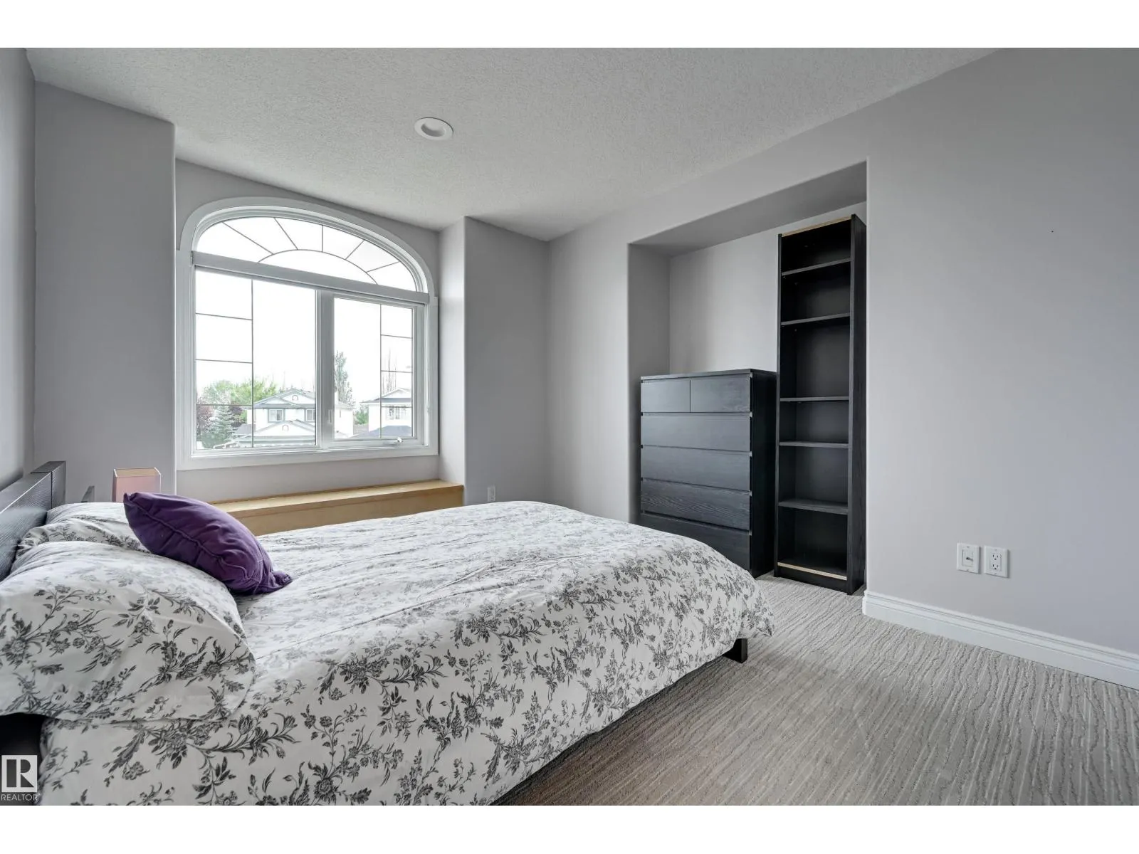 81 DECHENE RD NW