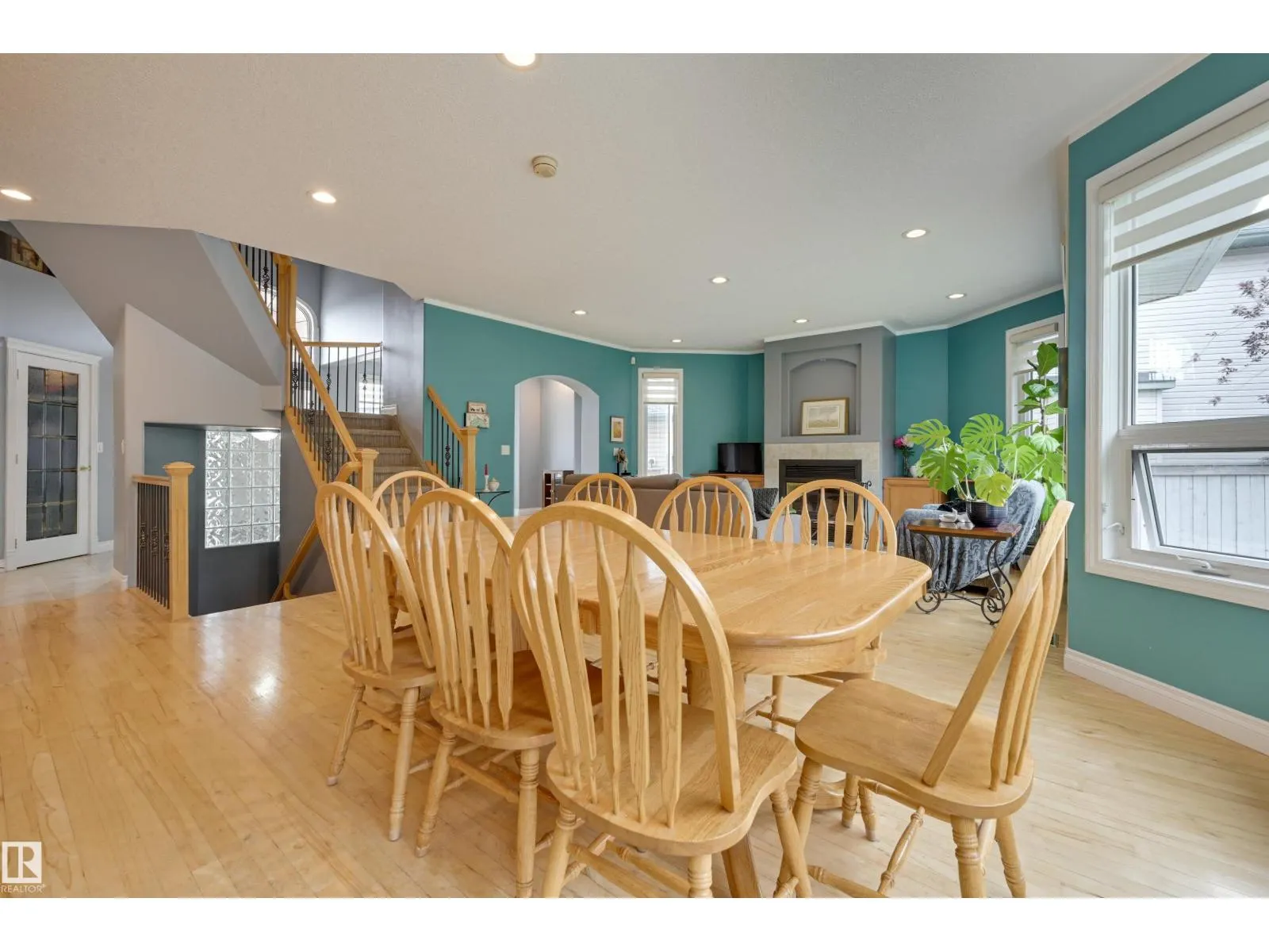 81 DECHENE RD NW