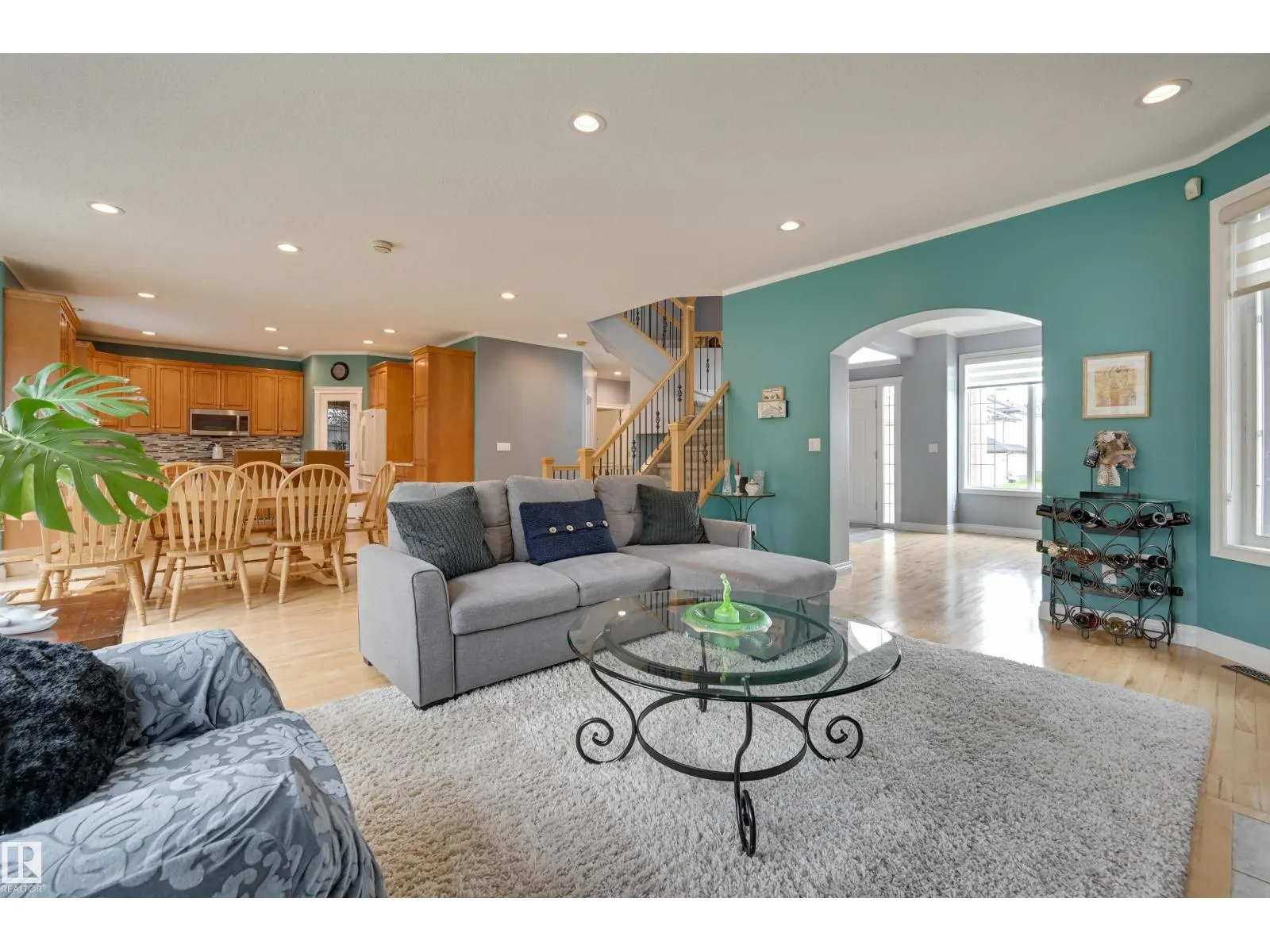 81 DECHENE RD NW