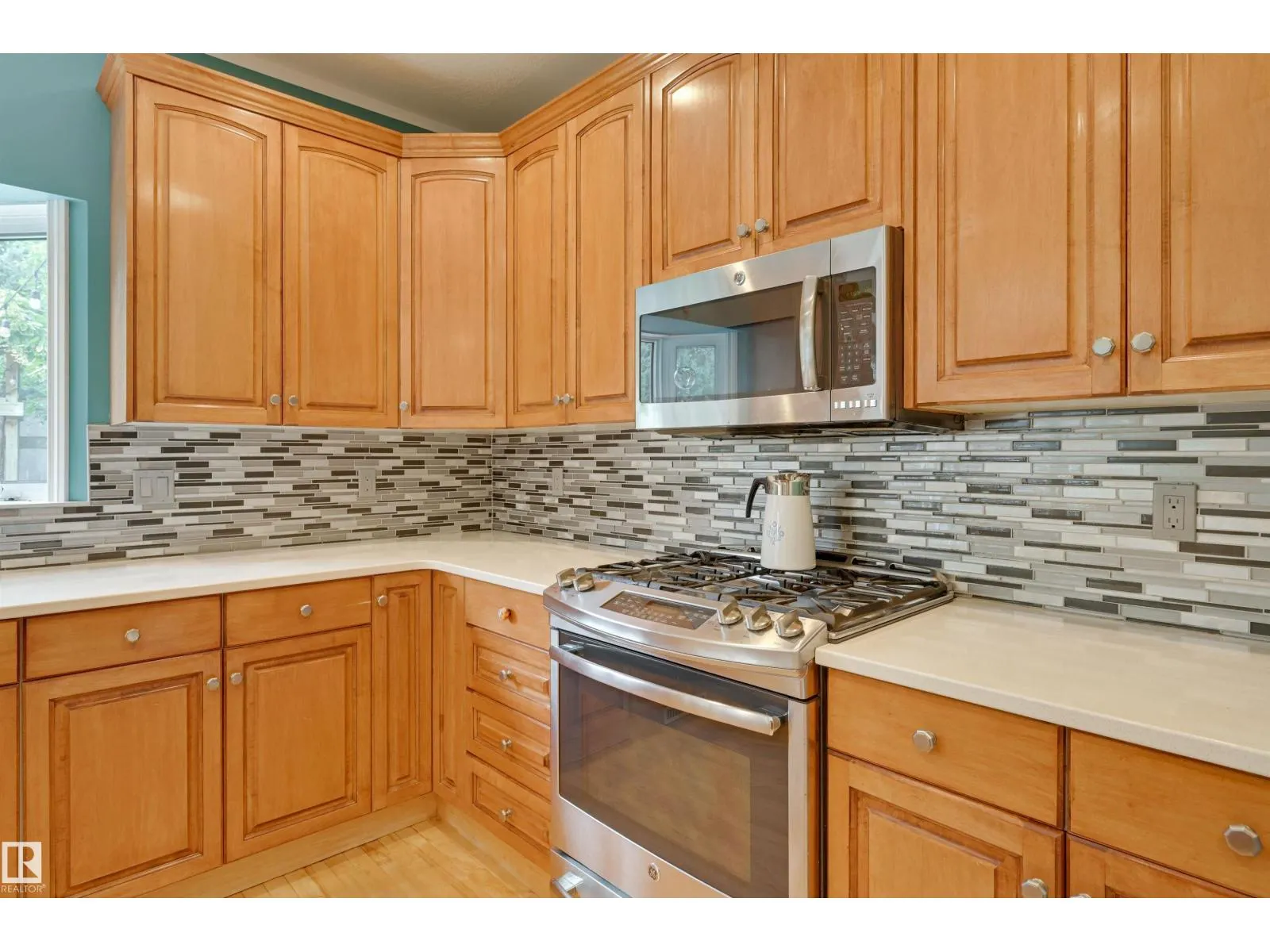 81 DECHENE RD NW