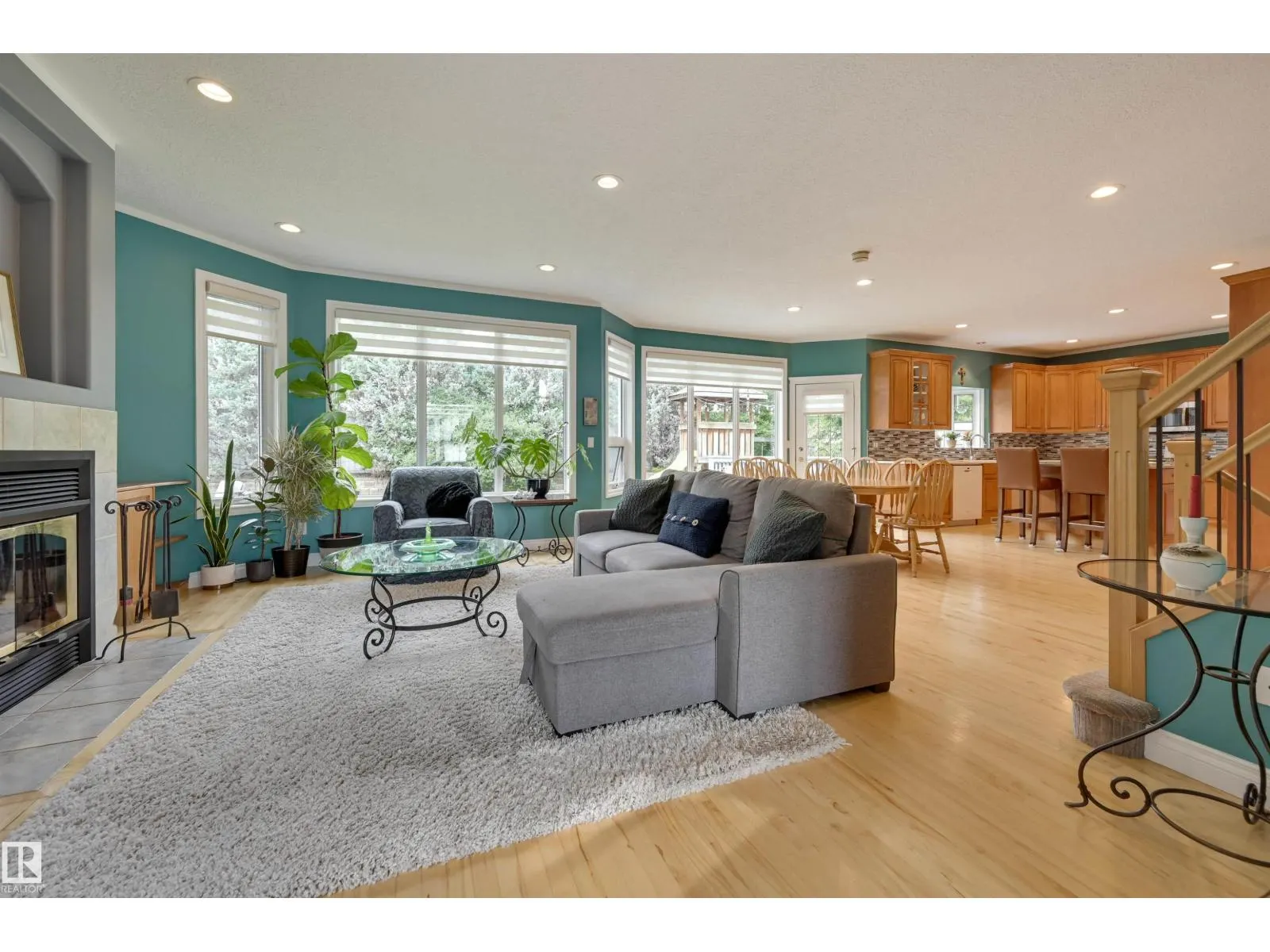 81 DECHENE RD NW