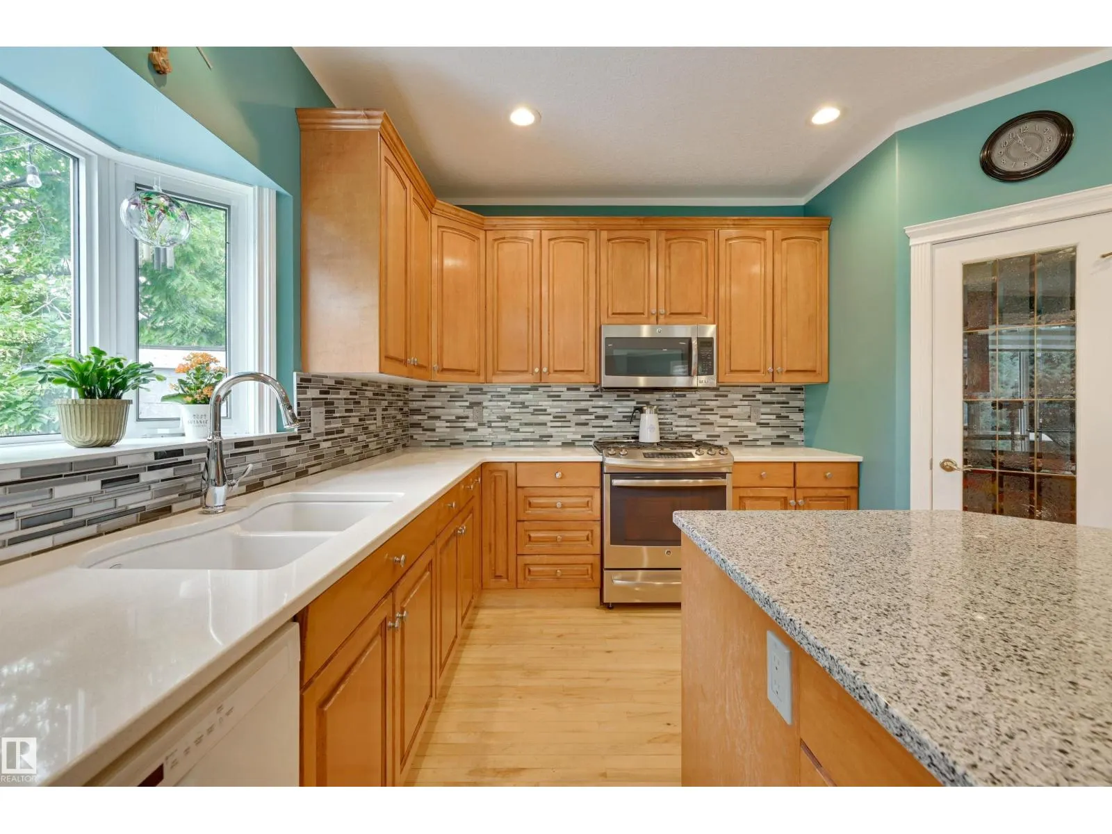 81 DECHENE RD NW