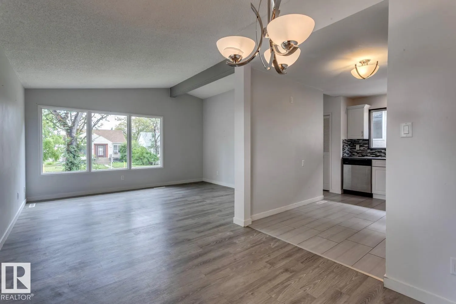 11348 87 ST NW