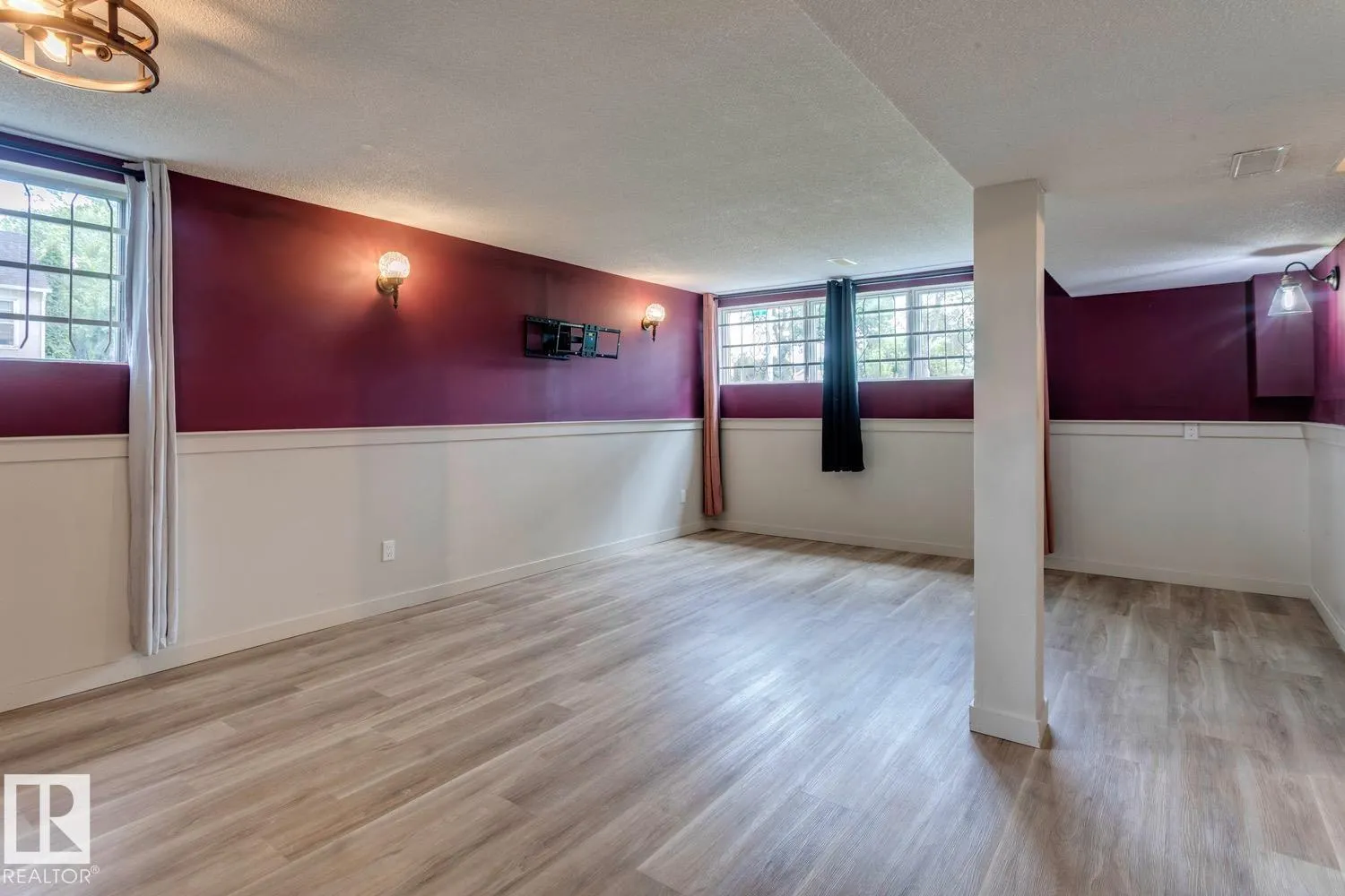 11348 87 ST NW