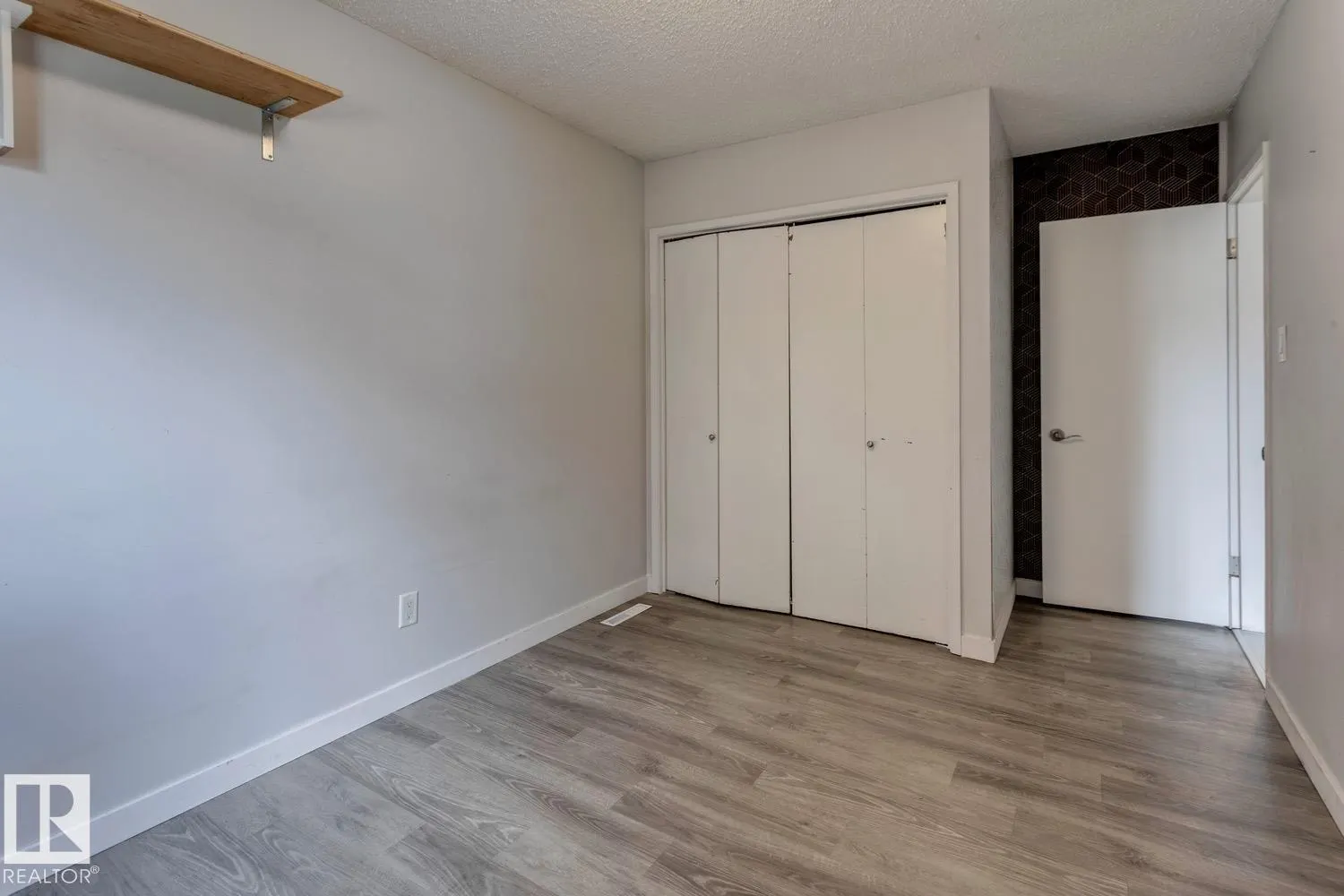 11348 87 ST NW
