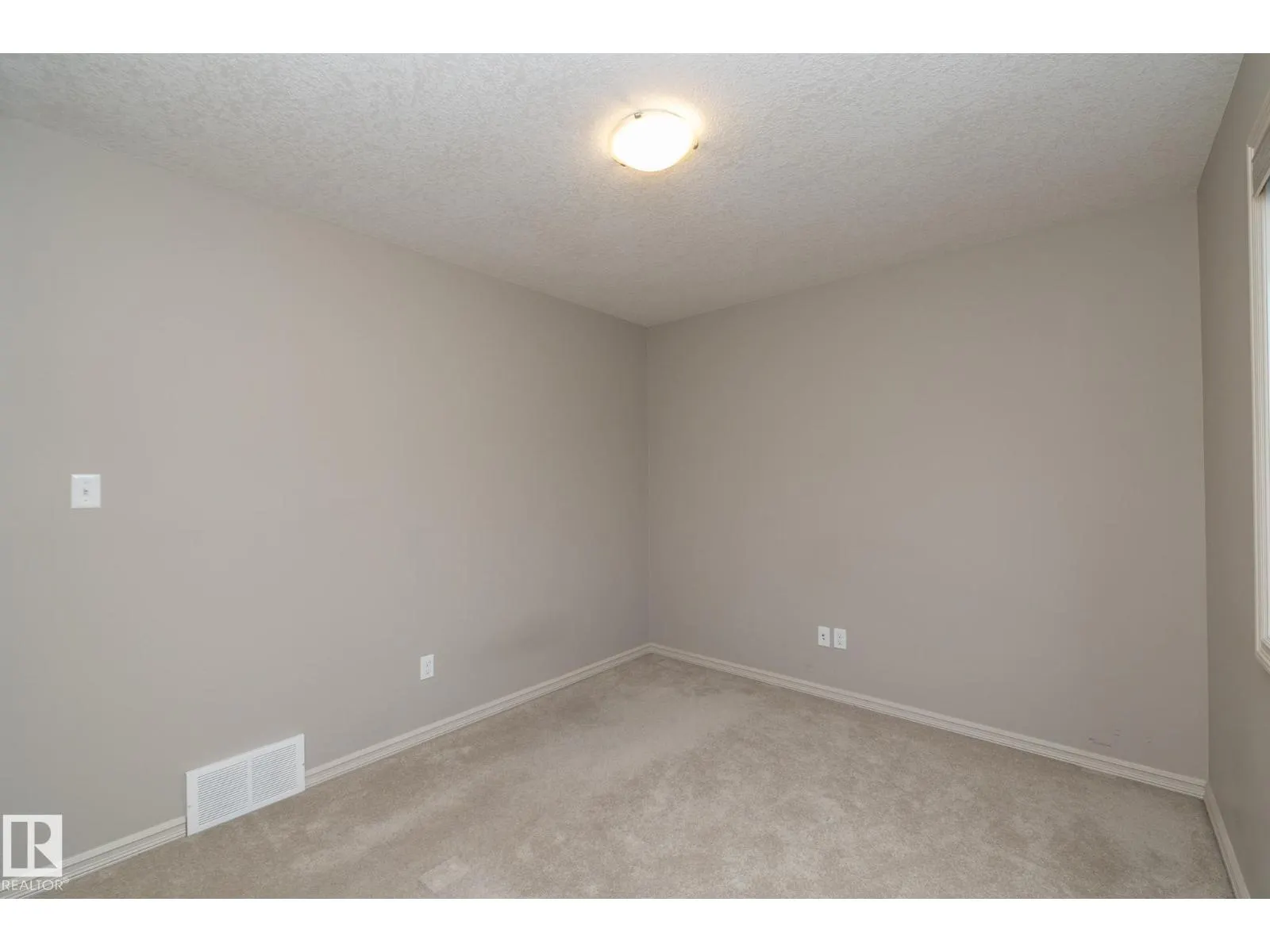 7117 SOUTH TERWILLEGAR DR NW
