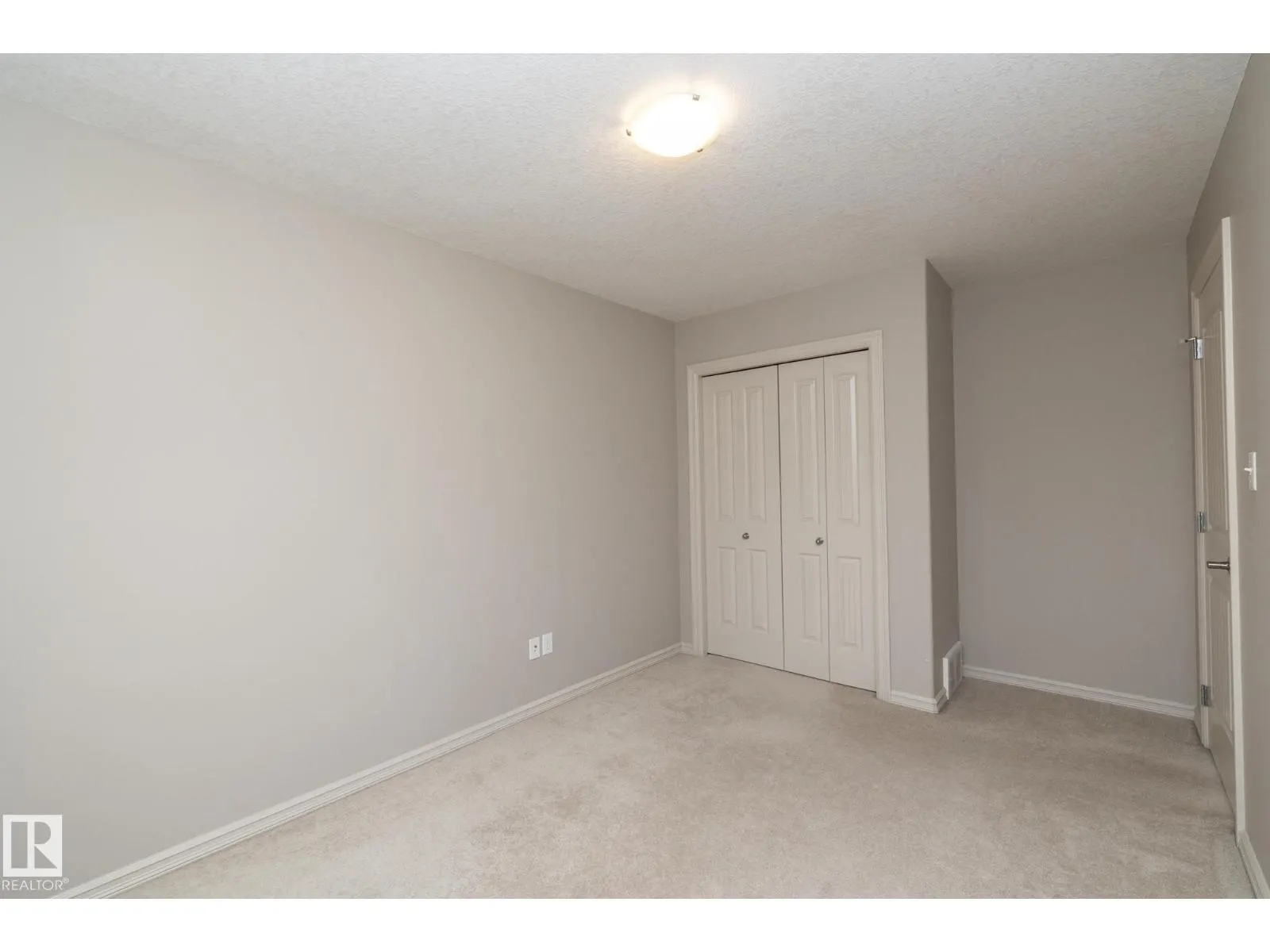 7117 SOUTH TERWILLEGAR DR NW