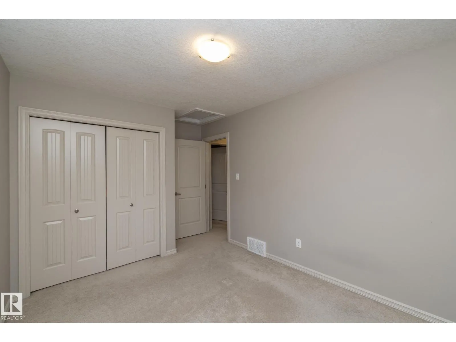 7117 SOUTH TERWILLEGAR DR NW