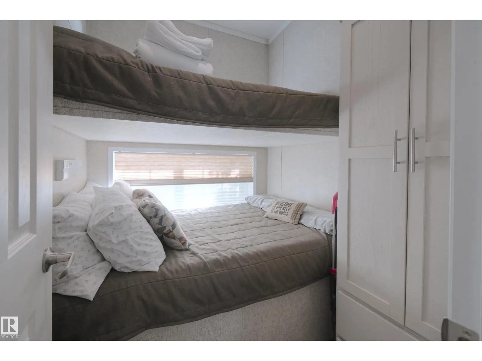 #64 53206 RGE ROAD 55 A