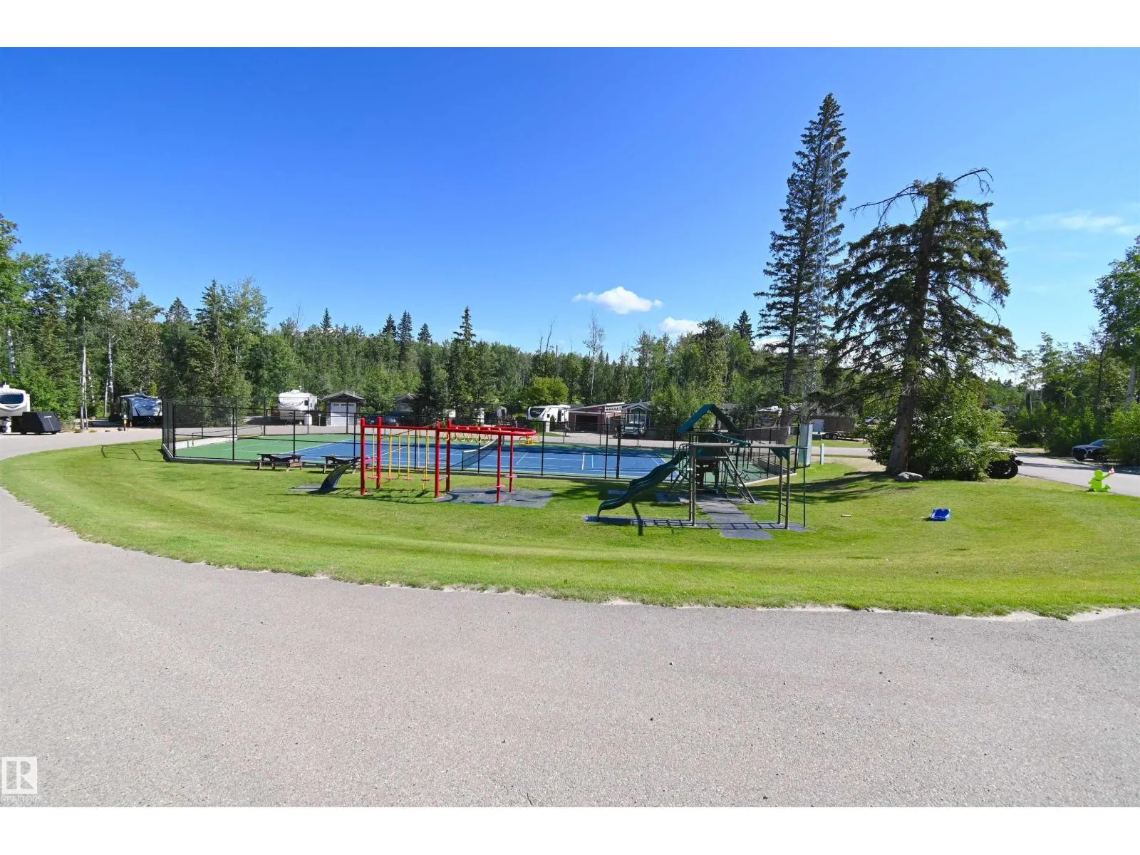 #64 53206 RGE ROAD 55 A