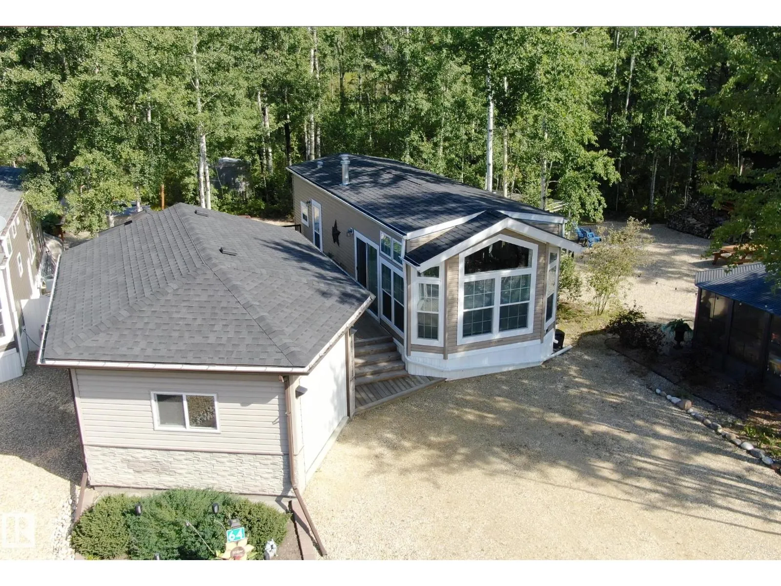 #64 53206 RGE ROAD 55 A