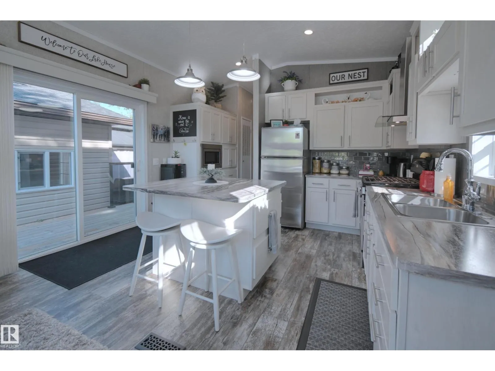 #64 53206 RGE ROAD 55 A