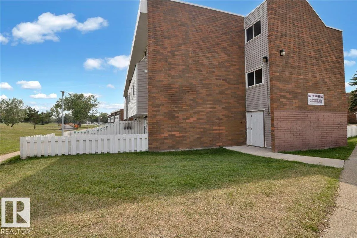 304E 2908 116A Ave NW