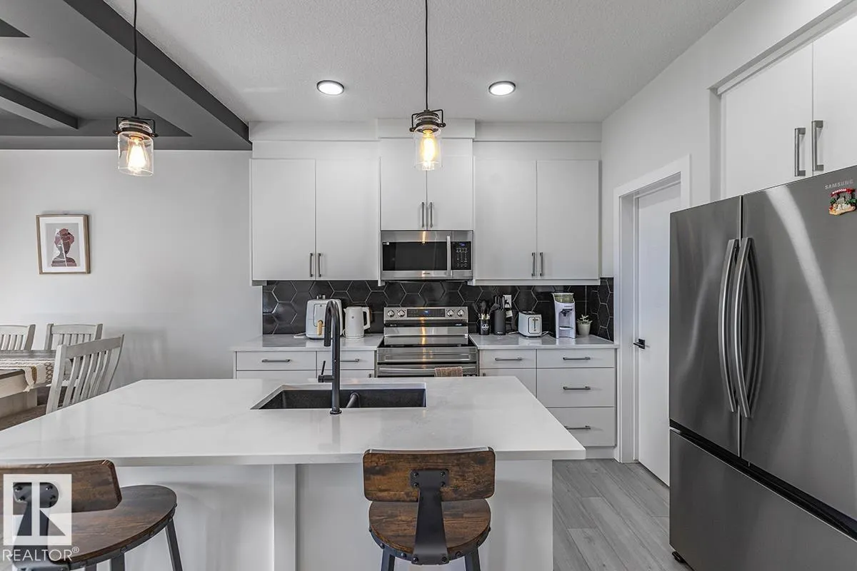 1154 GOLDFINCH CR NW