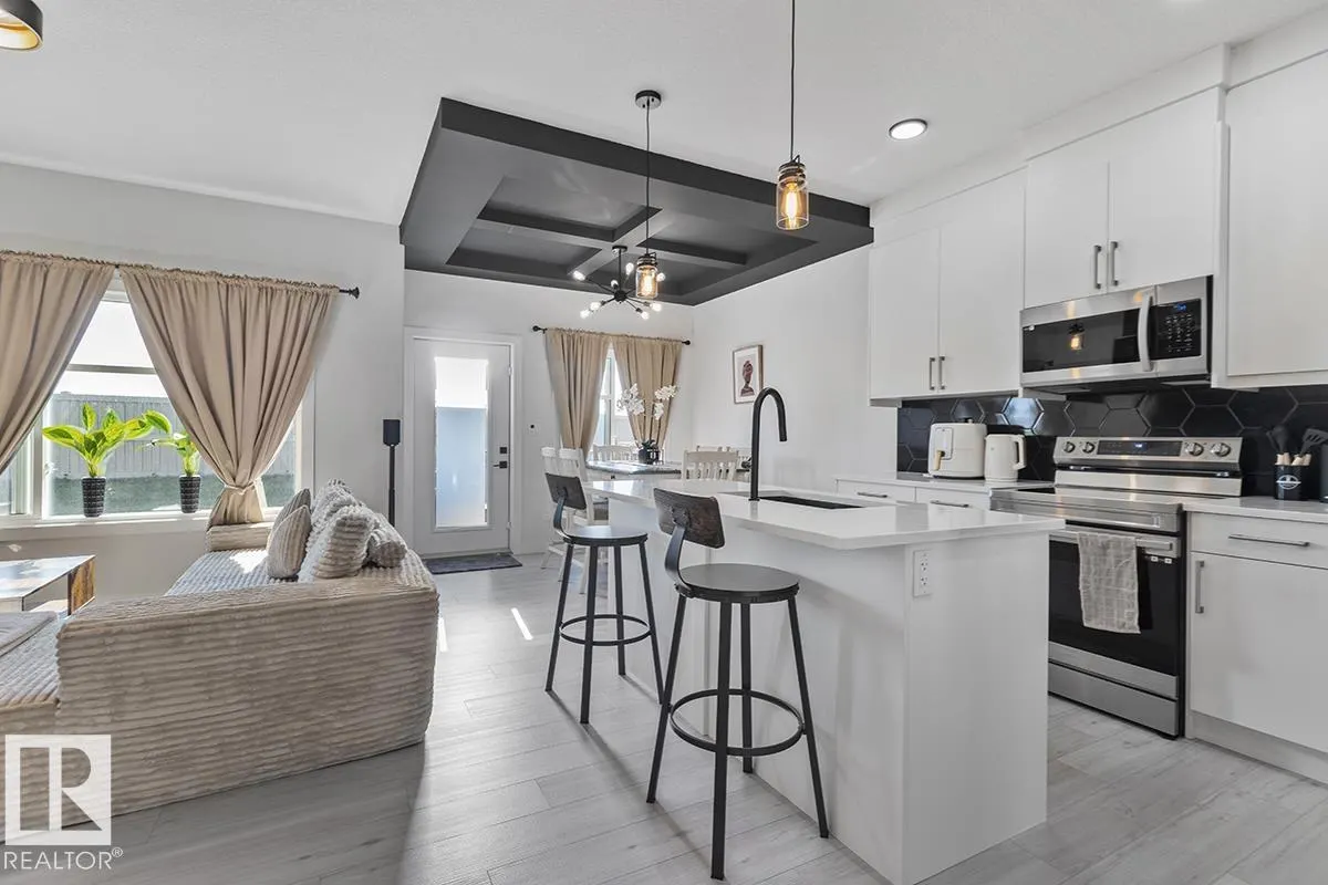 1154 GOLDFINCH CR NW