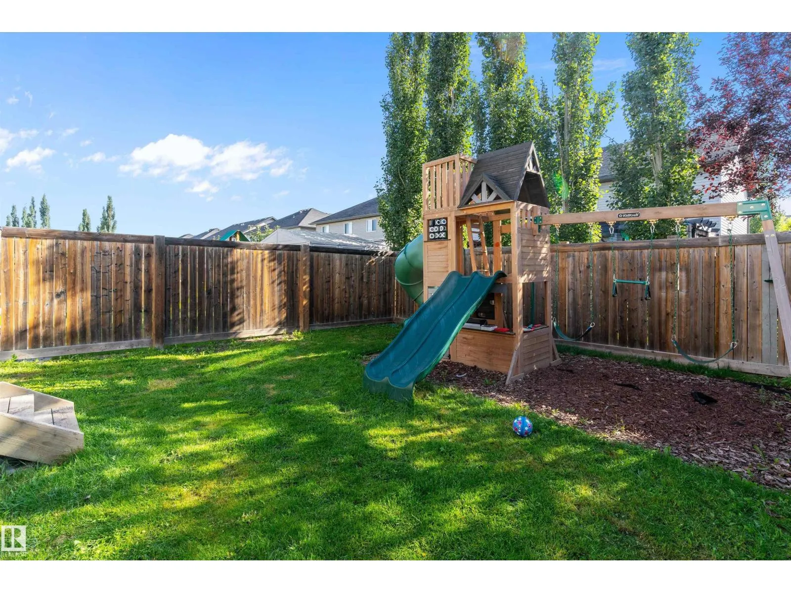 5813 64 ST